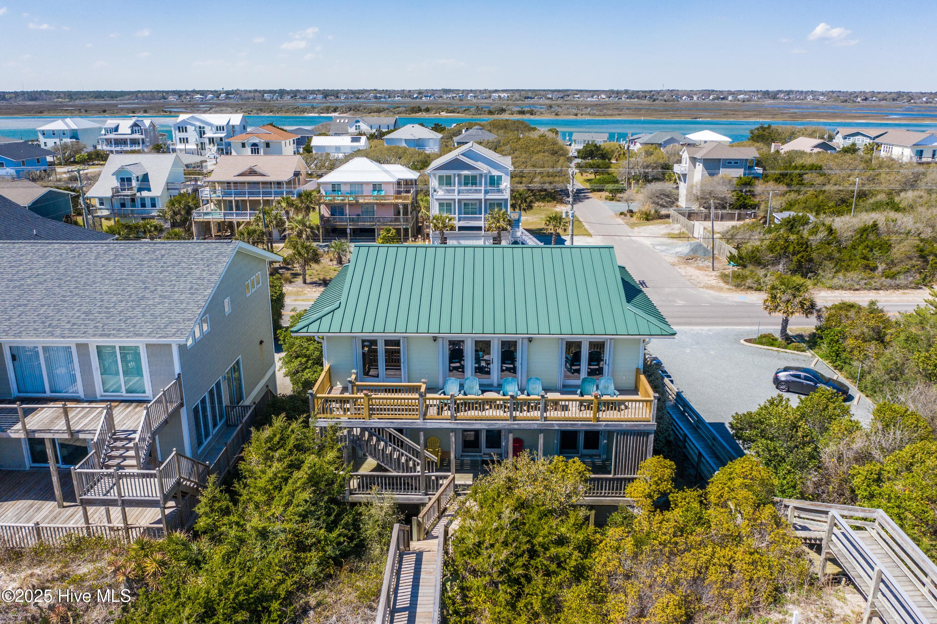 Front of 201 S Anderson Boulevard, Topsail Beach, NC 28445