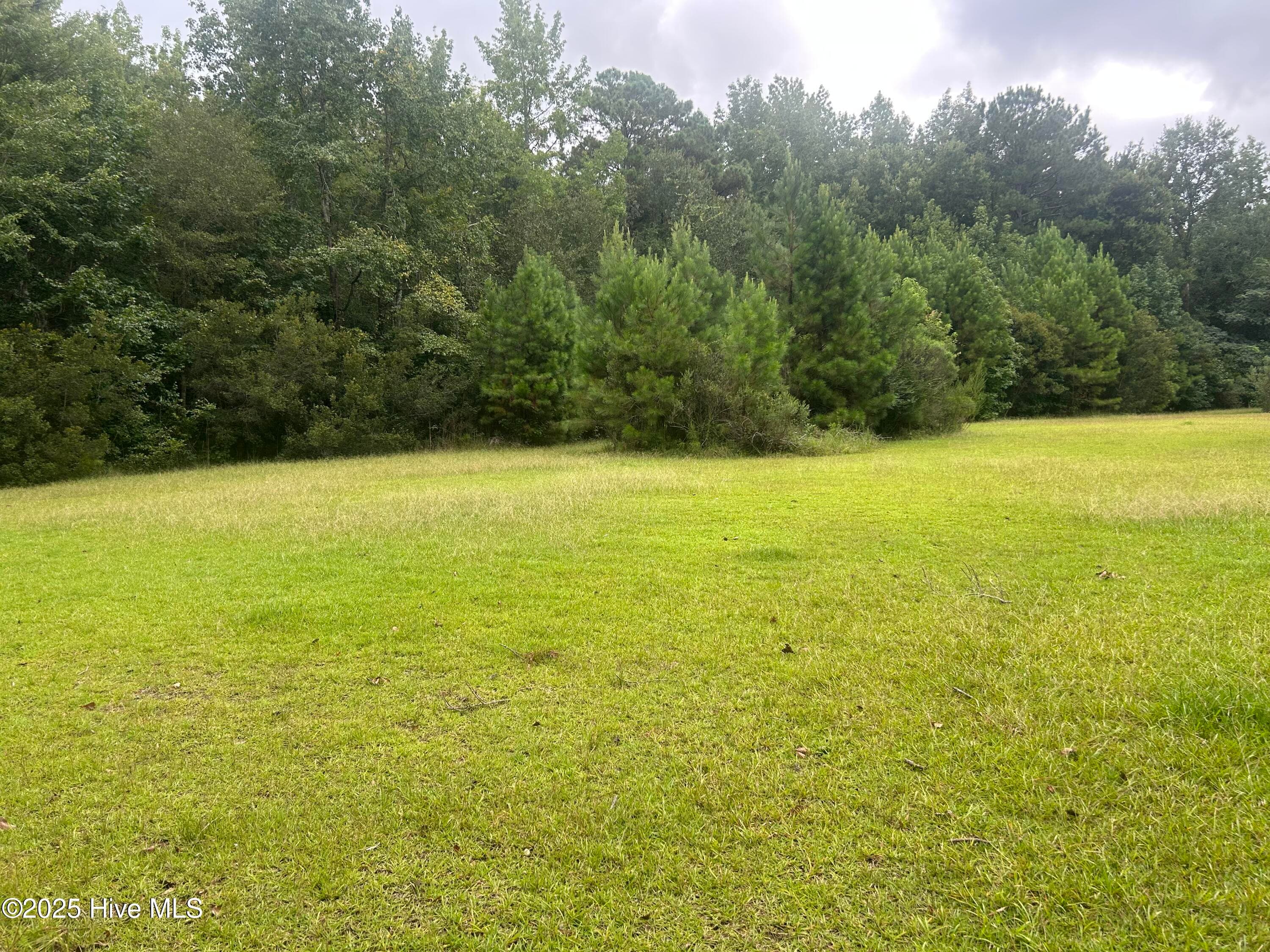 Front of 3 Larkins Road, Rocky Point, NC 28457