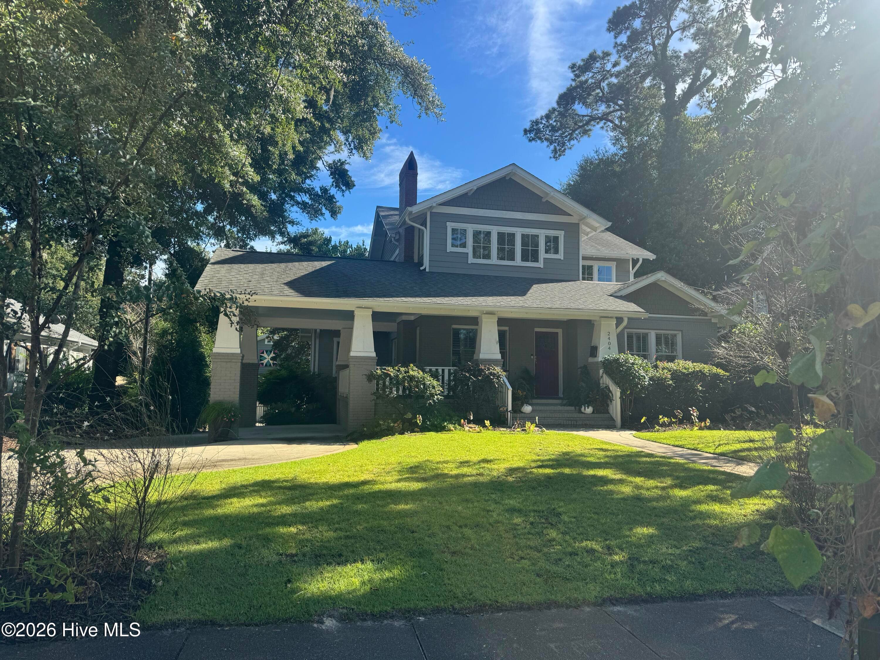 Front of 2404 Metts Avenue, Wilmington, NC 28403