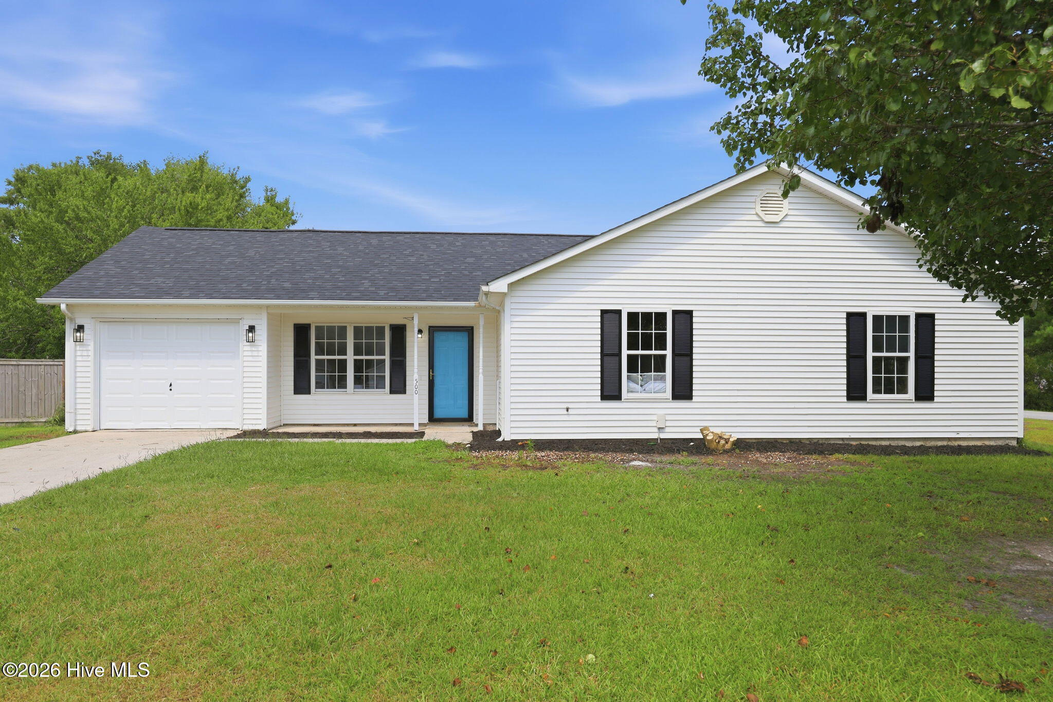 Front of 500 Shetland Place, Jacksonville, NC 28546