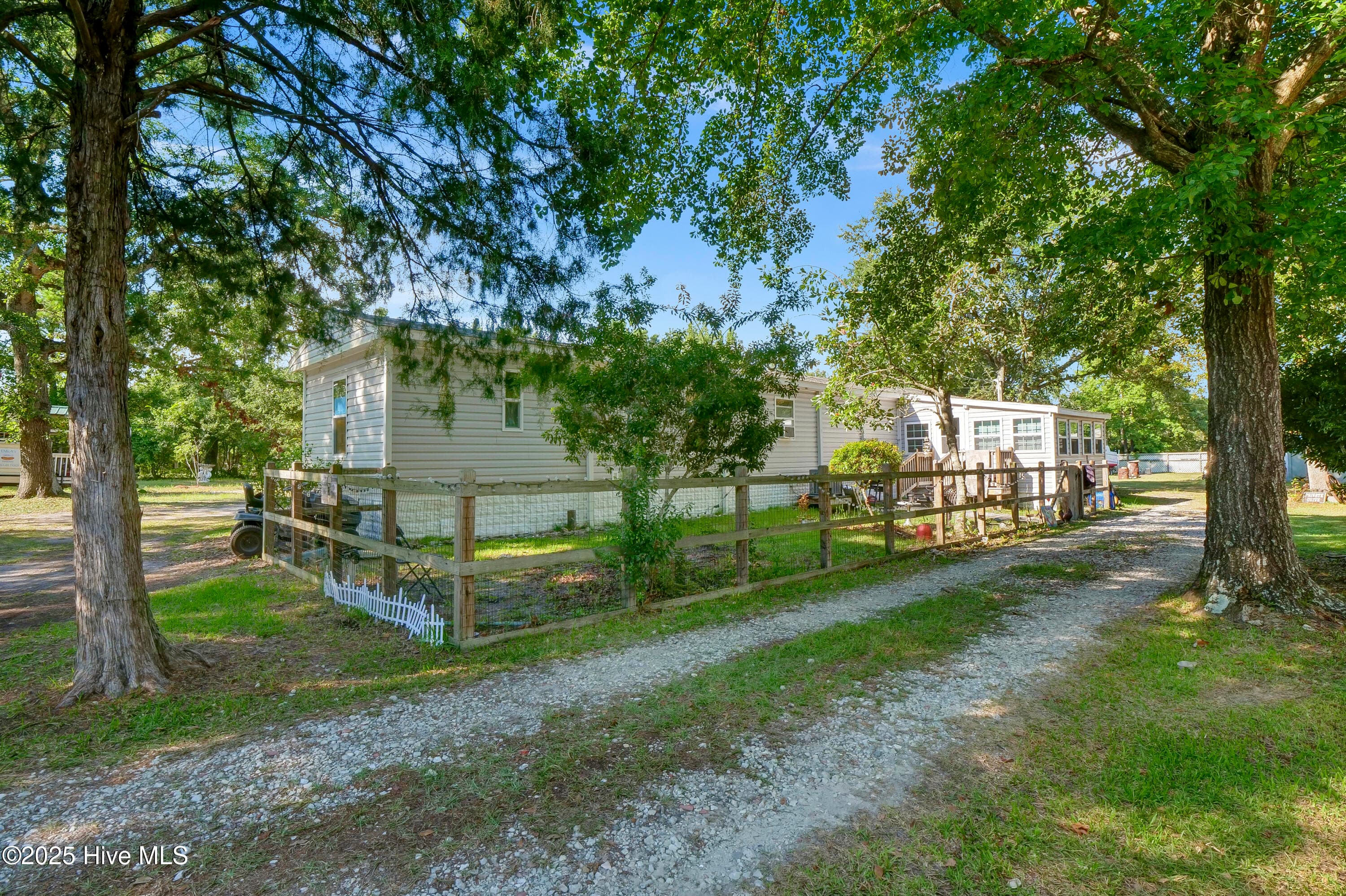 Exterior of 215 Anderson Drive, Hampstead, NC 28443