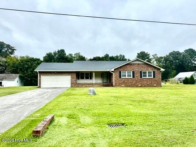 Front of 113 Tom Avenue, Castle Hayne, NC 28429
