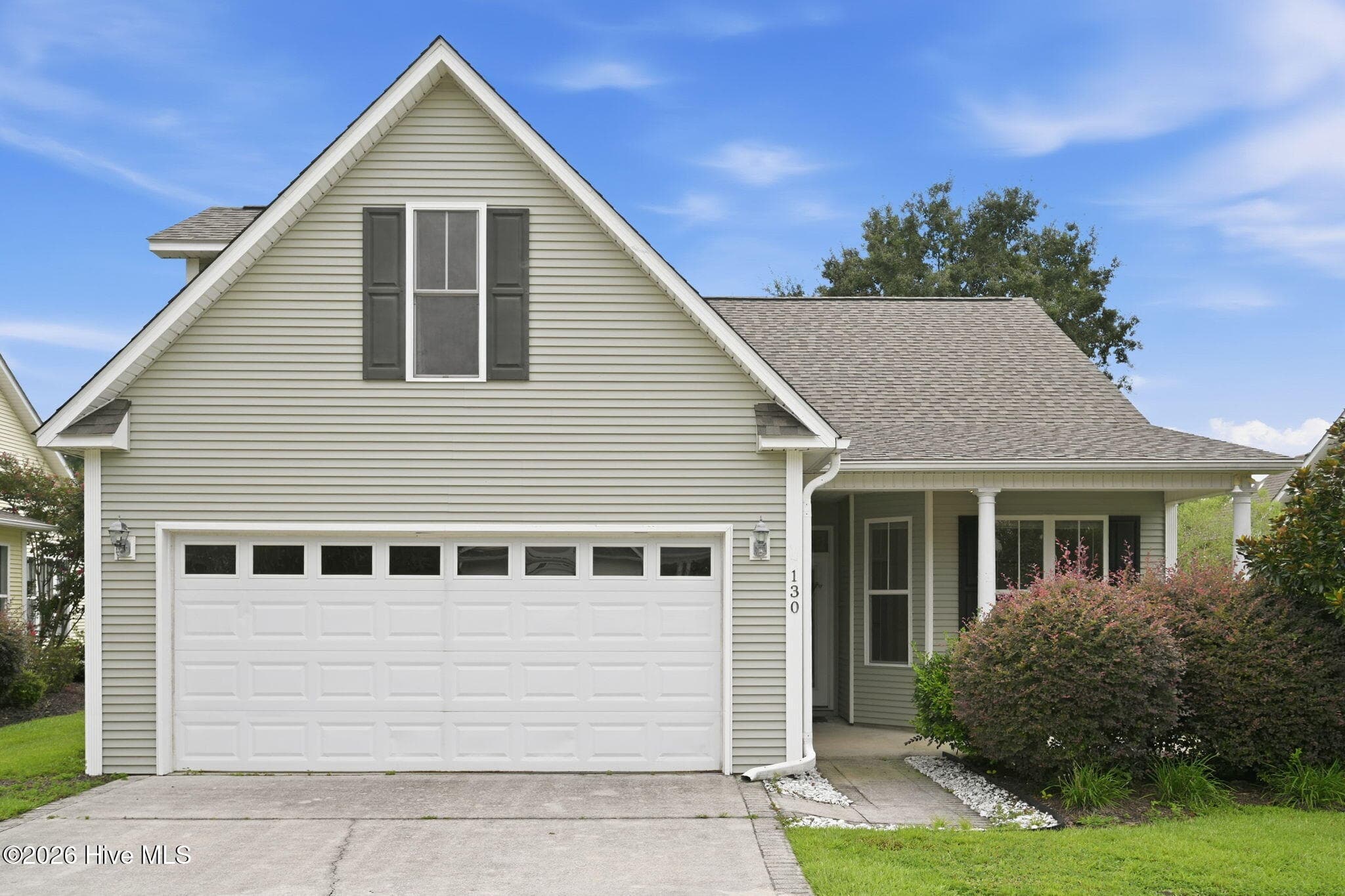 Exterior of 130 Azalea Drive, Hampstead, NC 28443