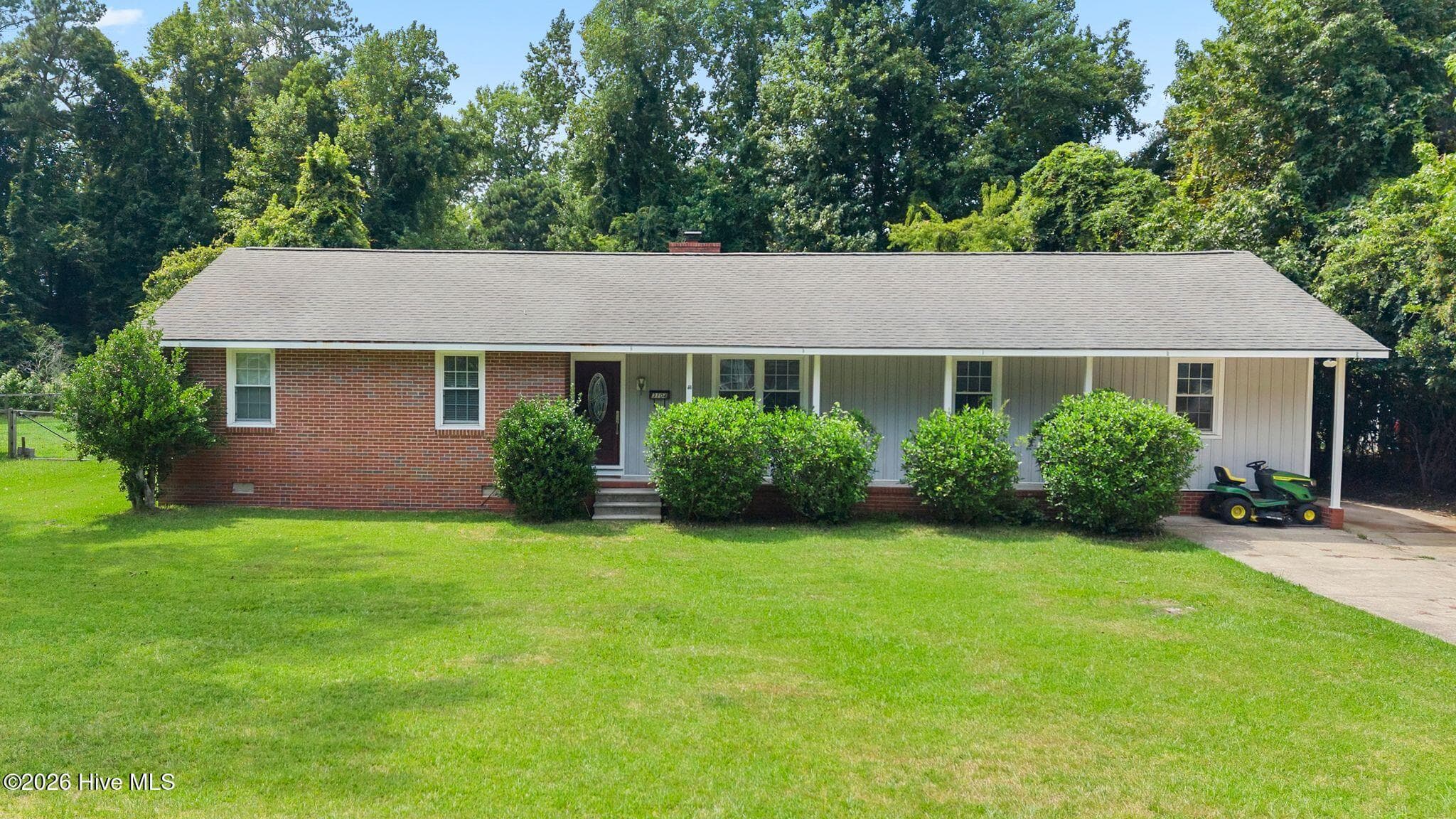 Front of 3104 Northwoods Drive, Jacksonville, NC 28540