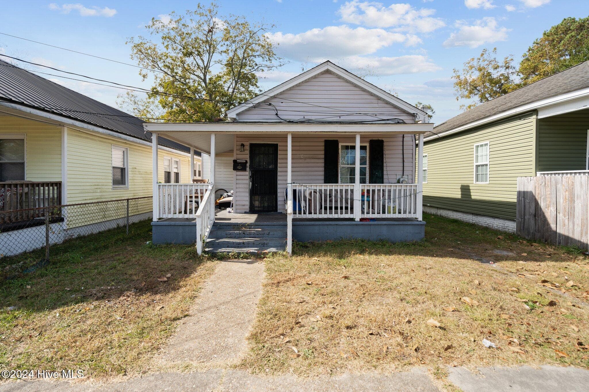 Front of 1110 S 8th Street, Wilmington, NC 28401