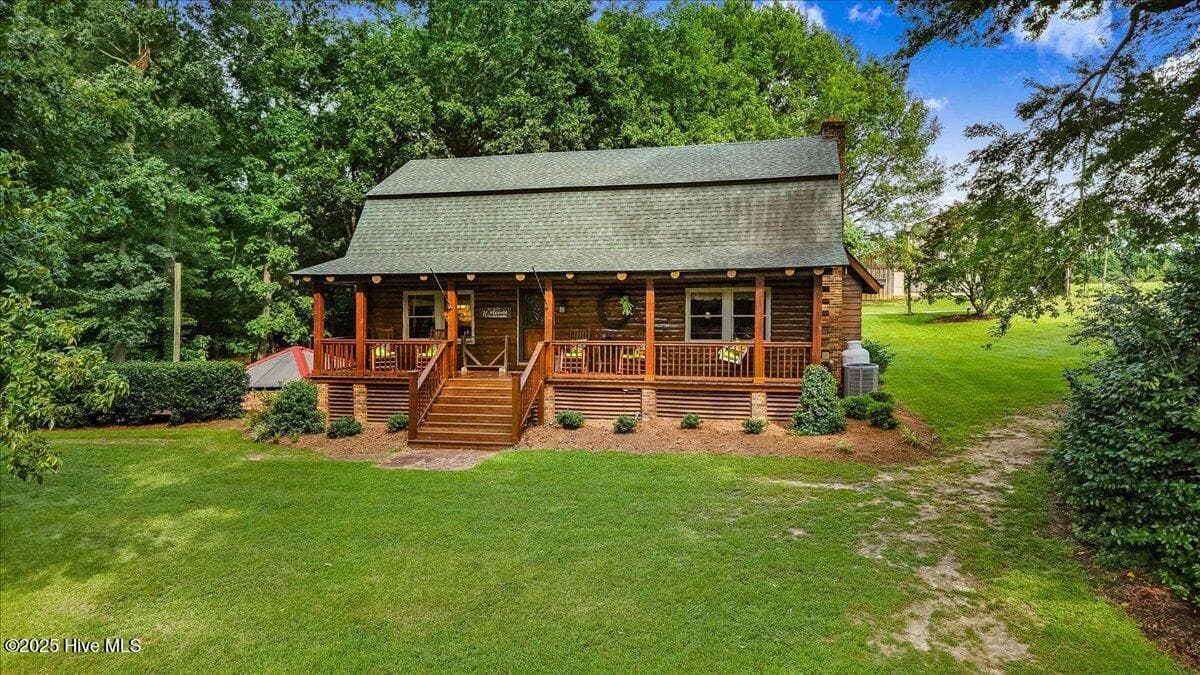 Exterior of 2326 Us-117, Faison, NC 28341