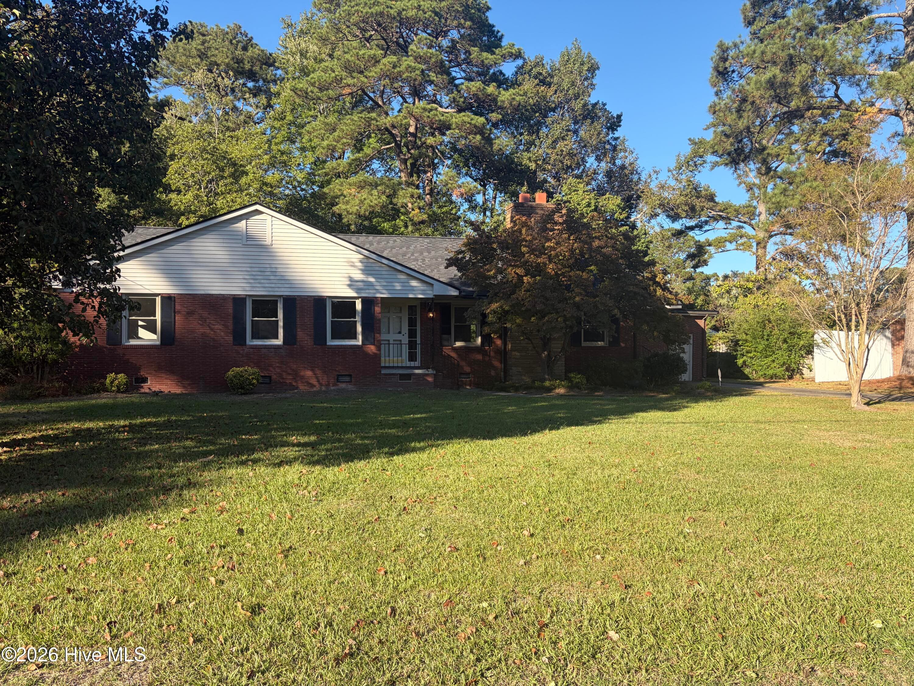 Exterior of 1205 Anne Drive
