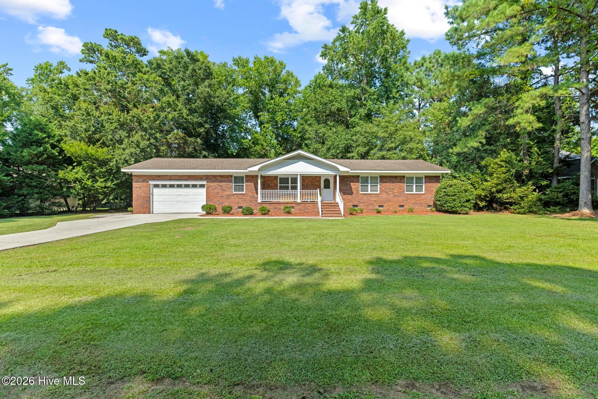 Front of 118 S Belvedere Drive, Hampstead, NC 28443