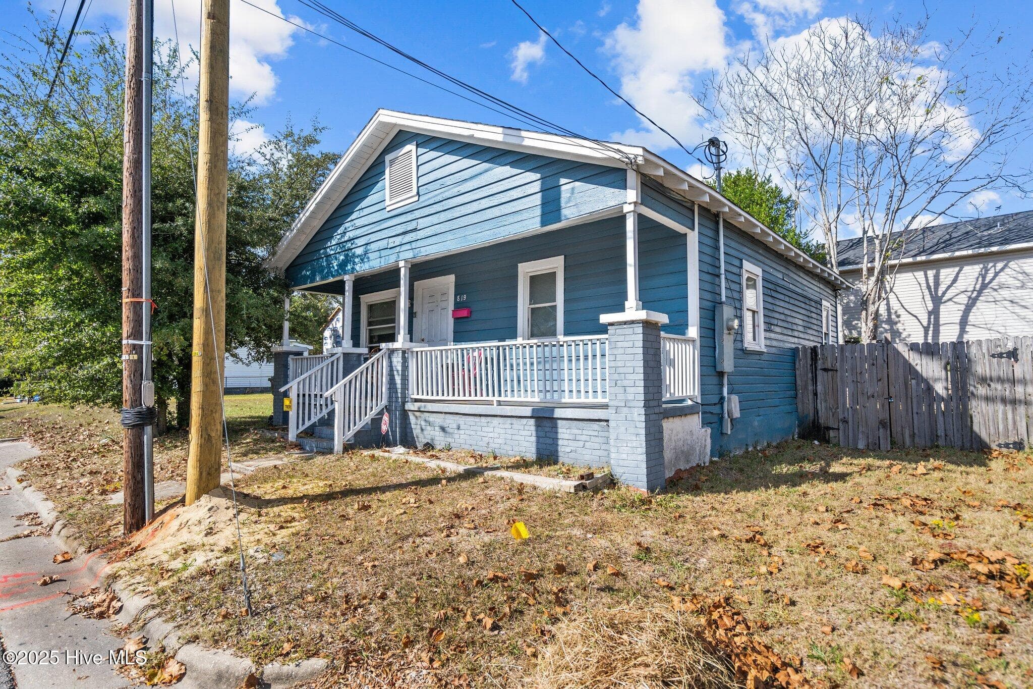 Exterior of 819 Wooster Street, Wilmington, NC 28401