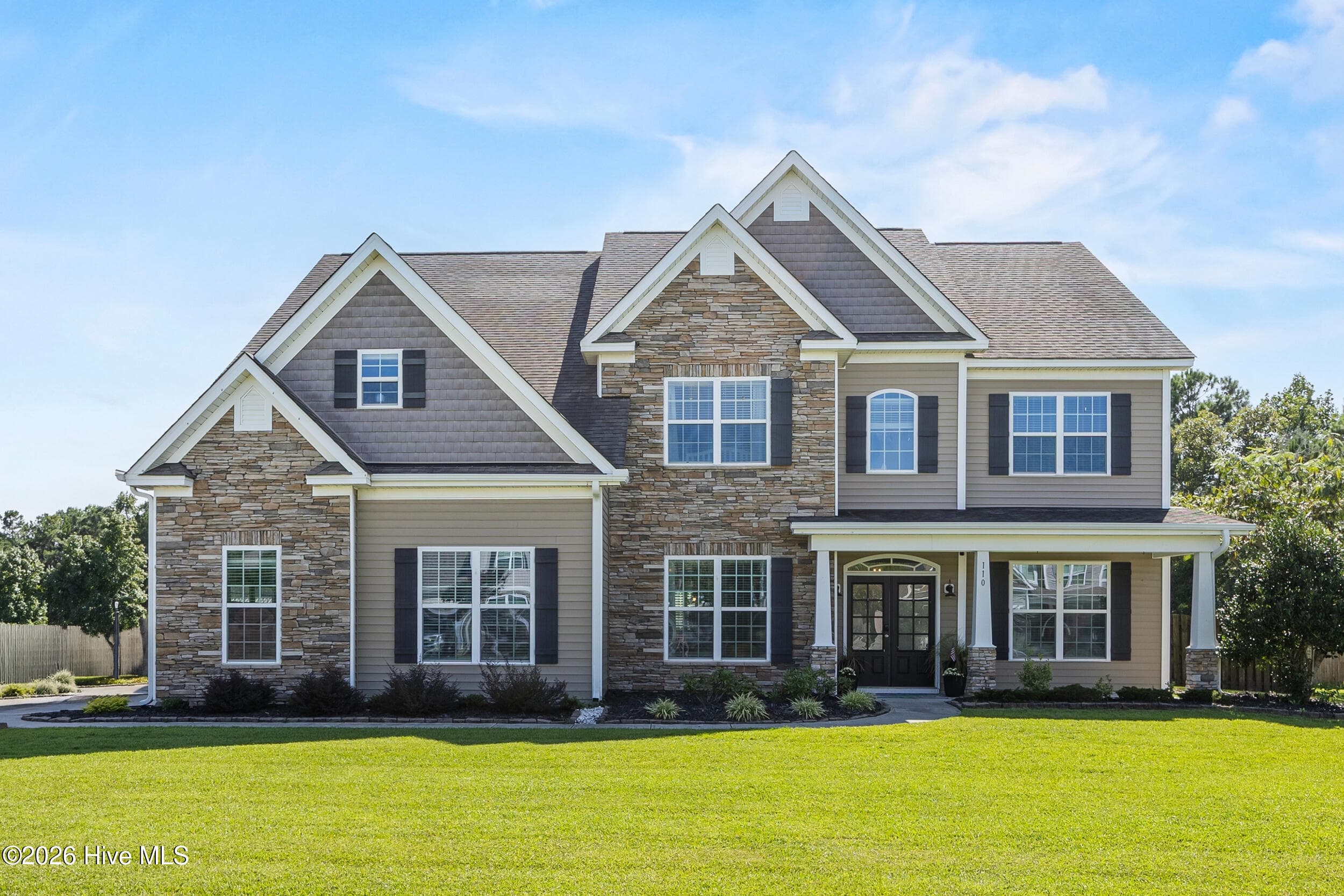 Front of 110 E Conolly Court, Hampstead, NC 28443