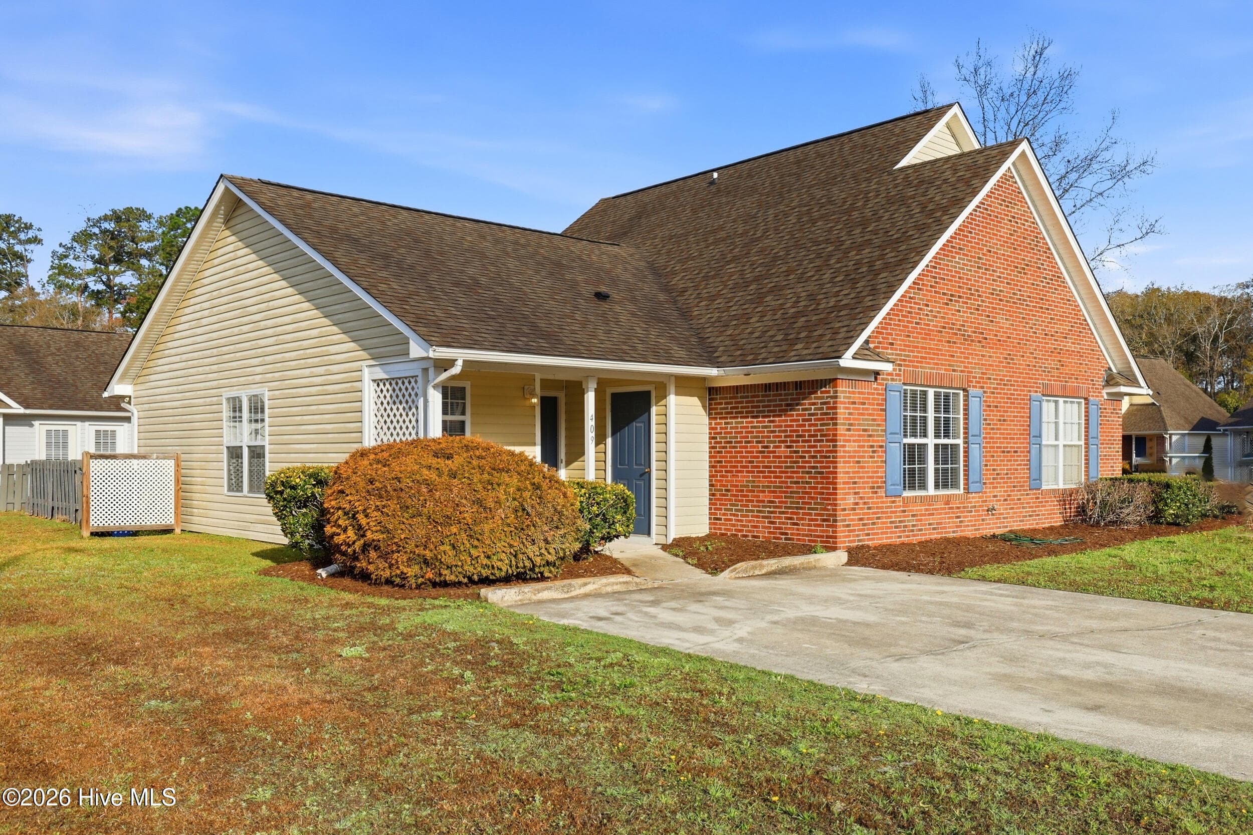Front of 409 Saint Rosea Road, Wilmington, NC 28405