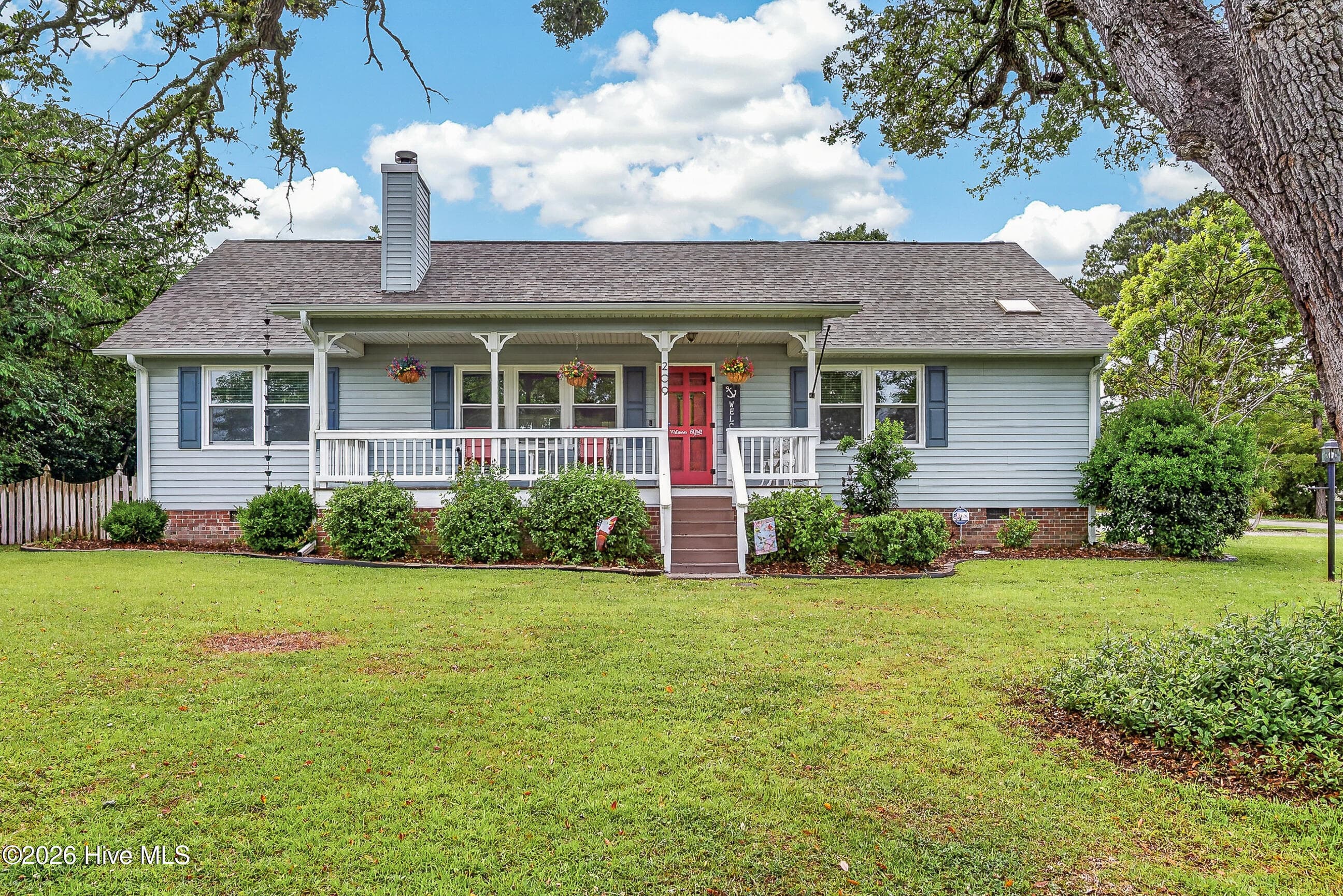 Front of 209 River Reach Drive, Swansboro, NC 28584
