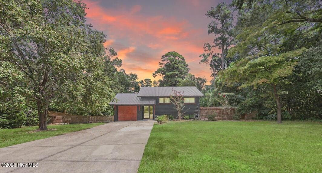 Front of 627 Jennings Drive, Wilmington, NC 28403