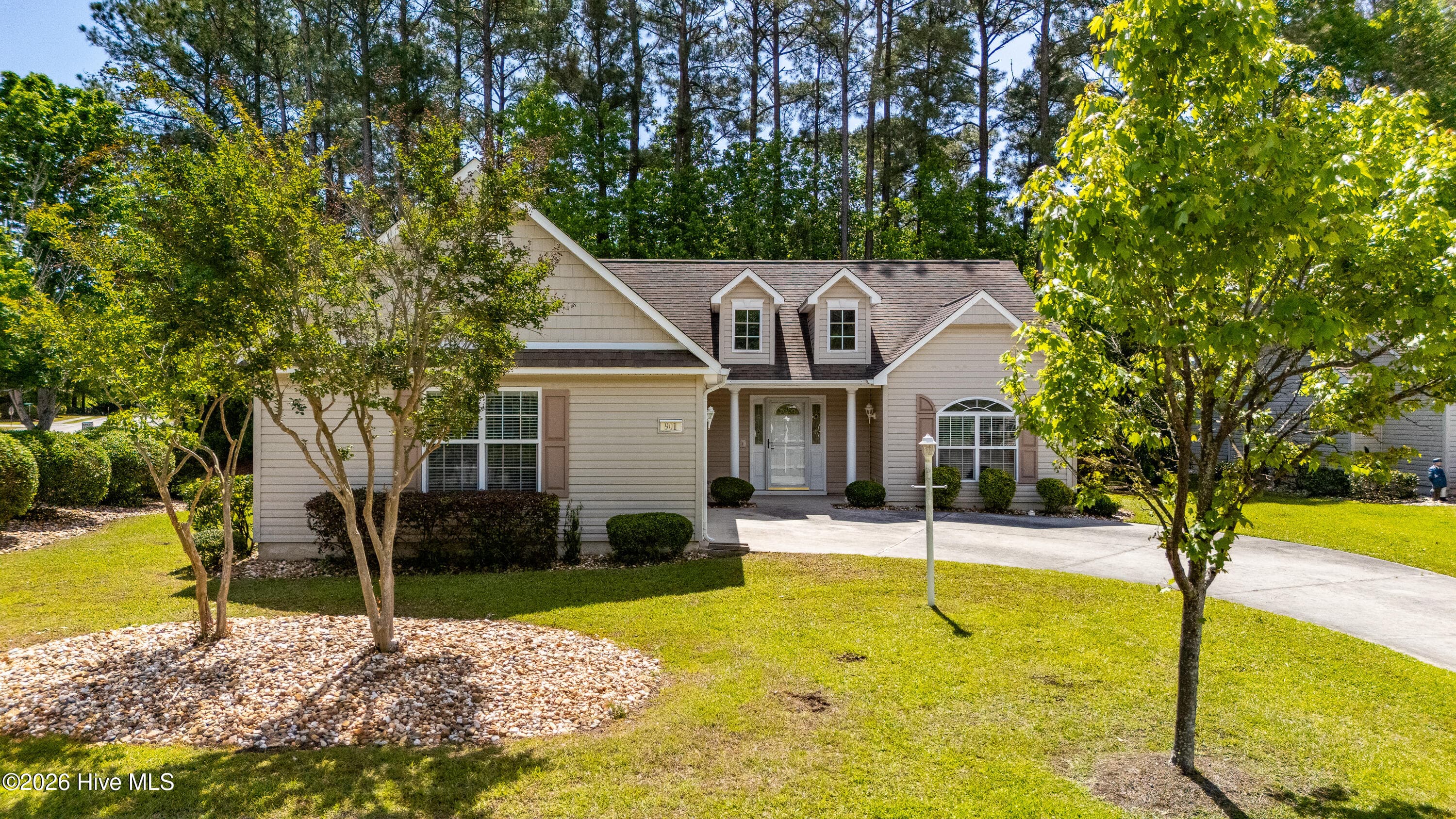 Front of 901 Meadowbrook S Unit 901, Swansboro, NC 28584