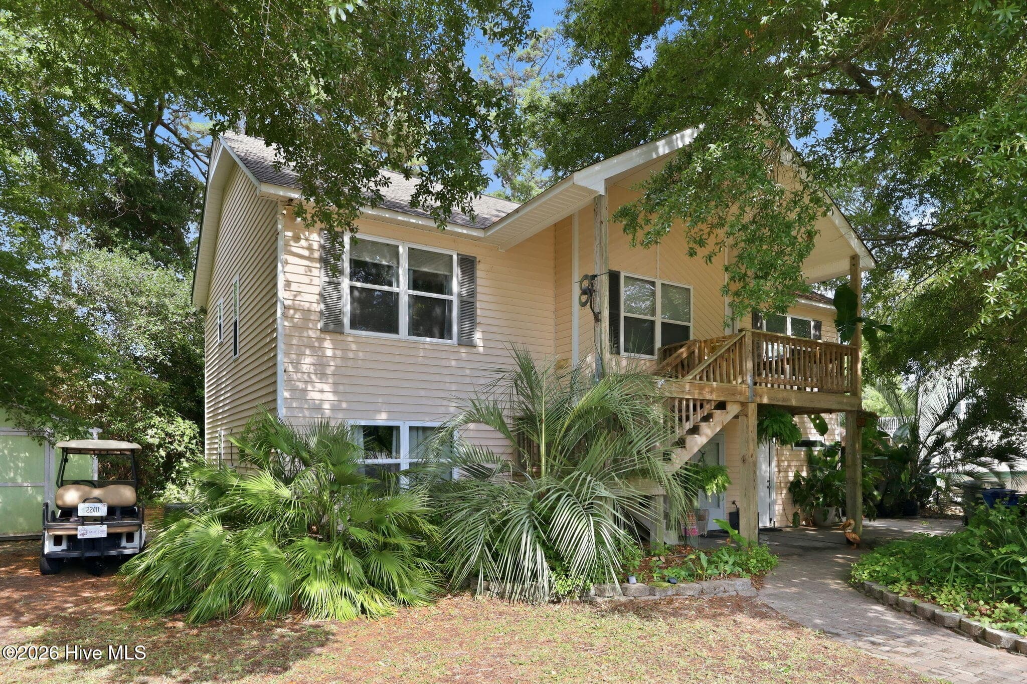 Front of 404 Bogue Inlet Drive, Emerald Isle, NC 28594