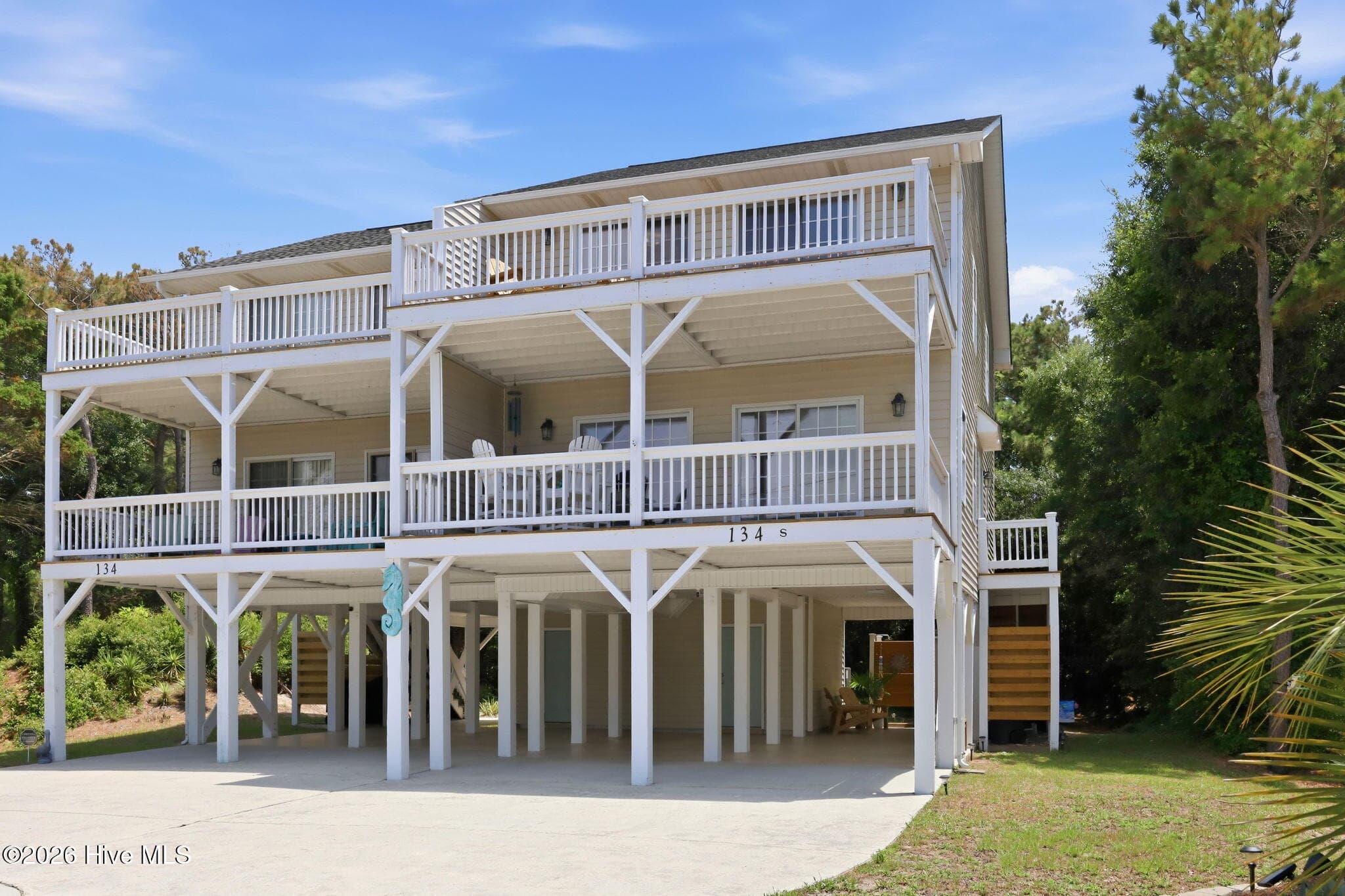 Front of 134 Janell Lane S, Emerald Isle, NC 28594