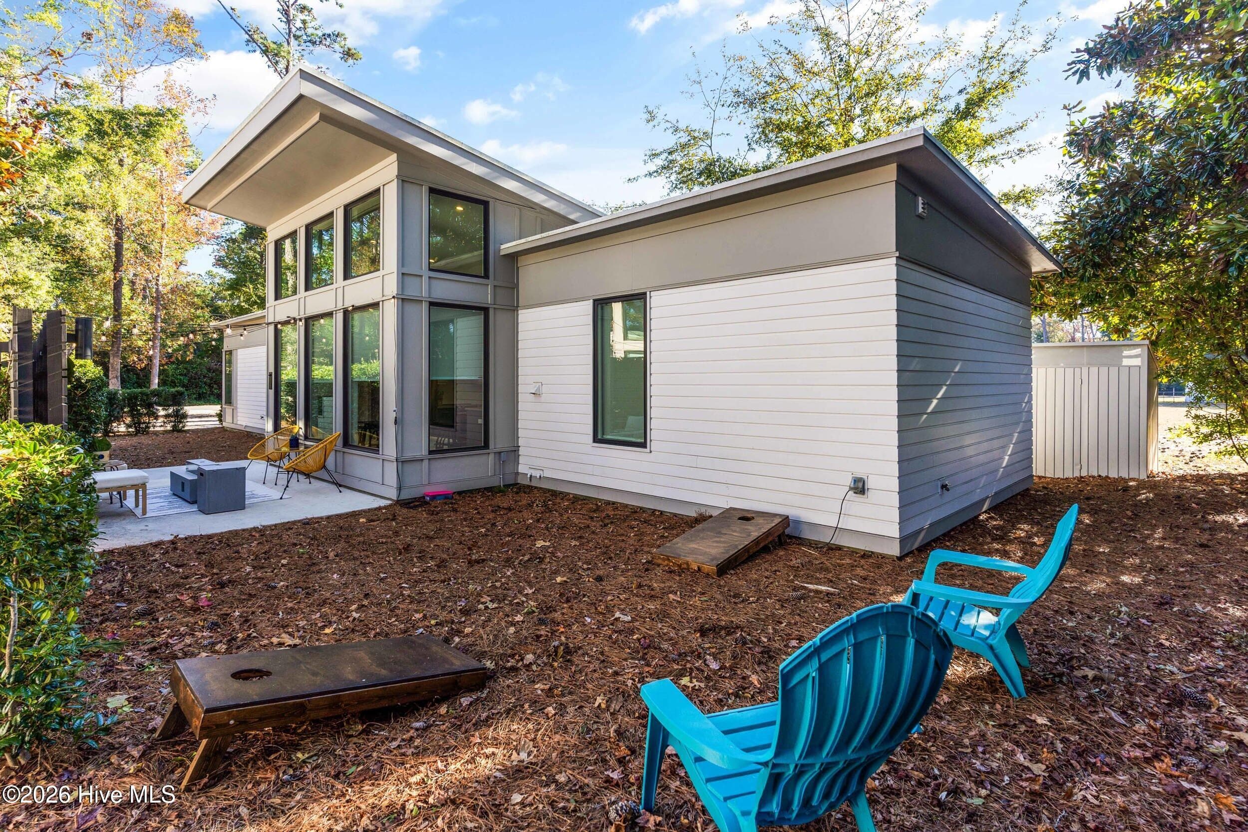 Front of 220 Victory Gardens Drive, Wilmington, NC 28409