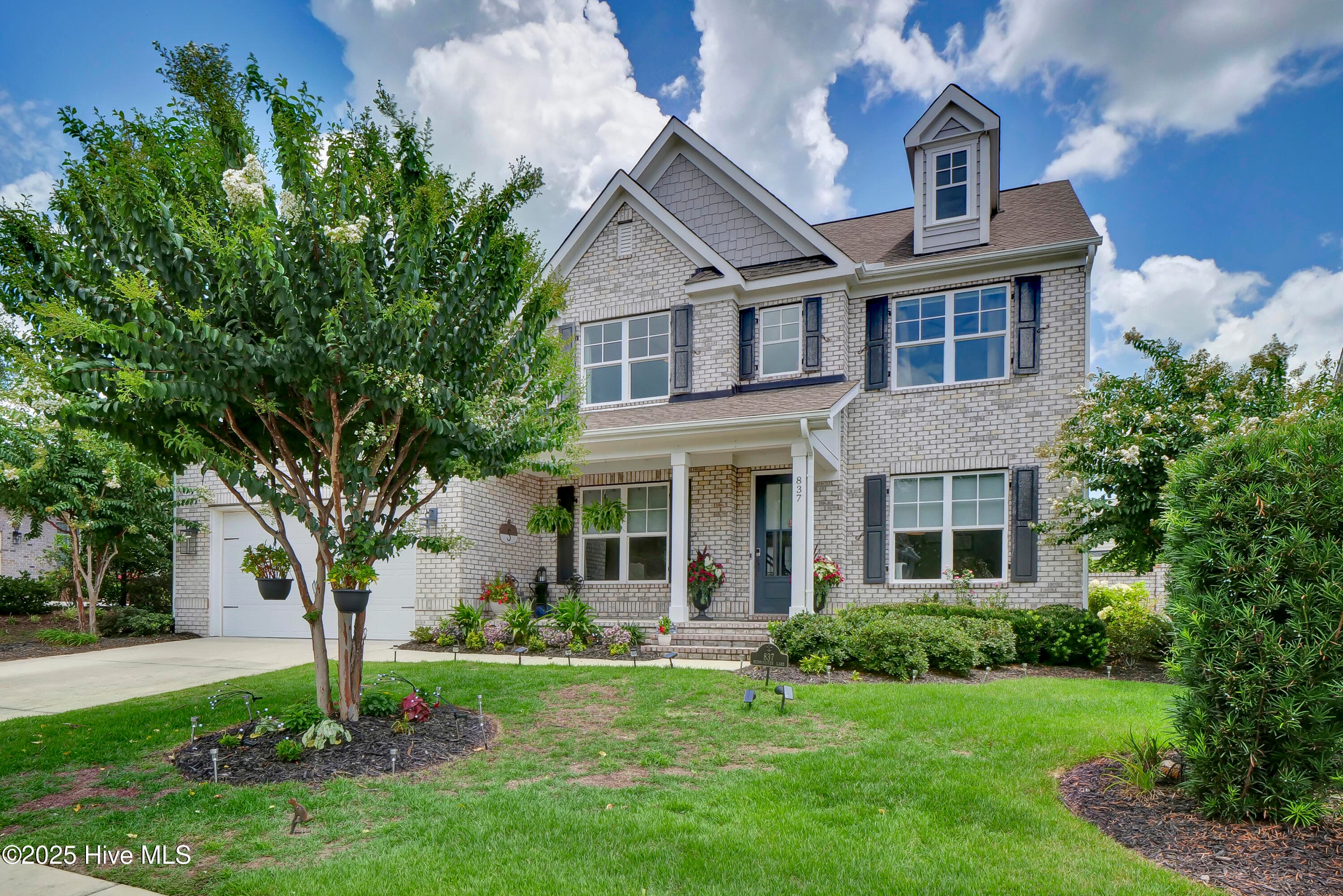 Exterior of 837 Bedminister Lane, Wilmington, NC 28405