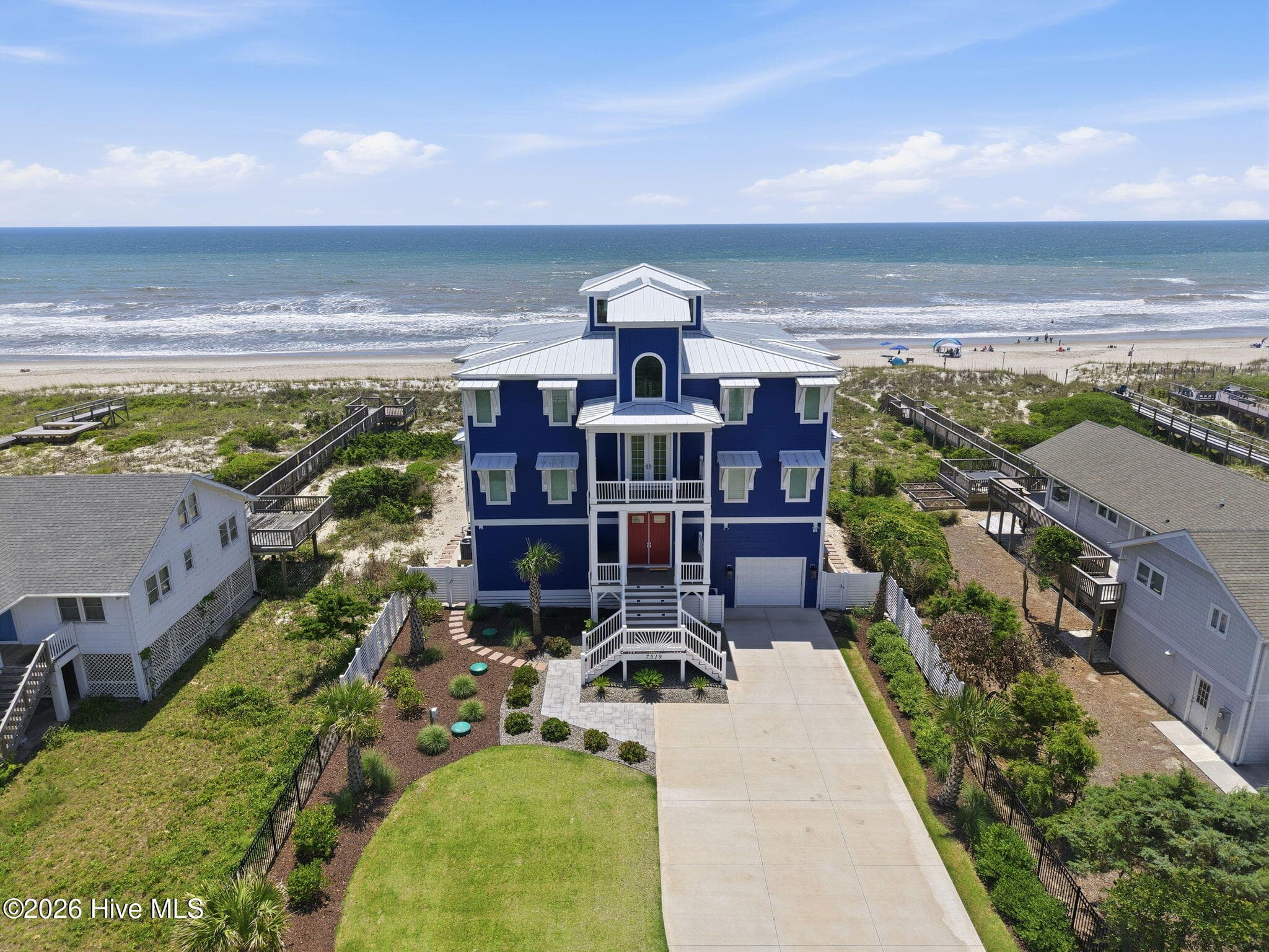 Front of 7519 Ocean Drive, Emerald Isle, NC 28594