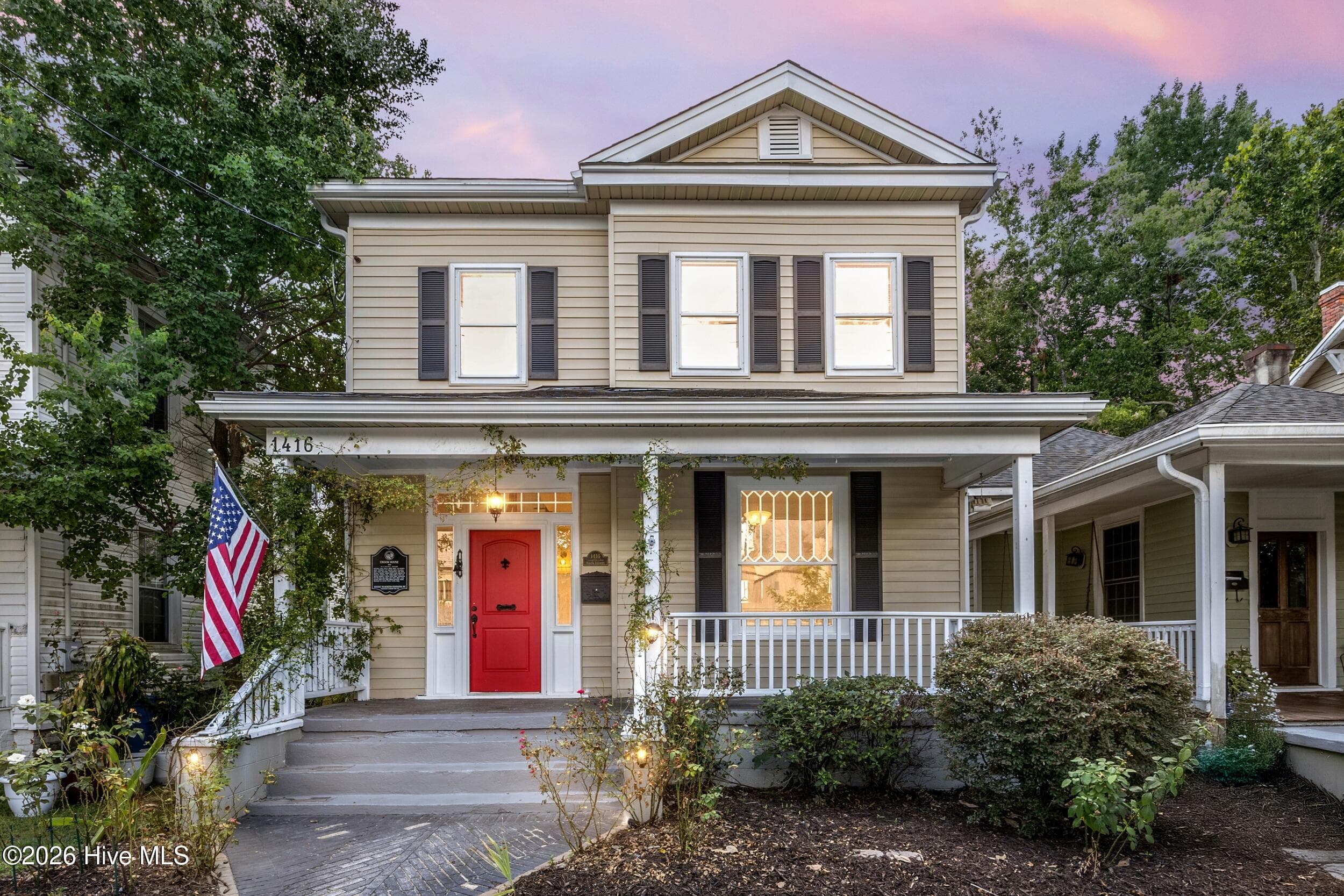 Exterior of 1416 Dock Street, Wilmington, NC 28401