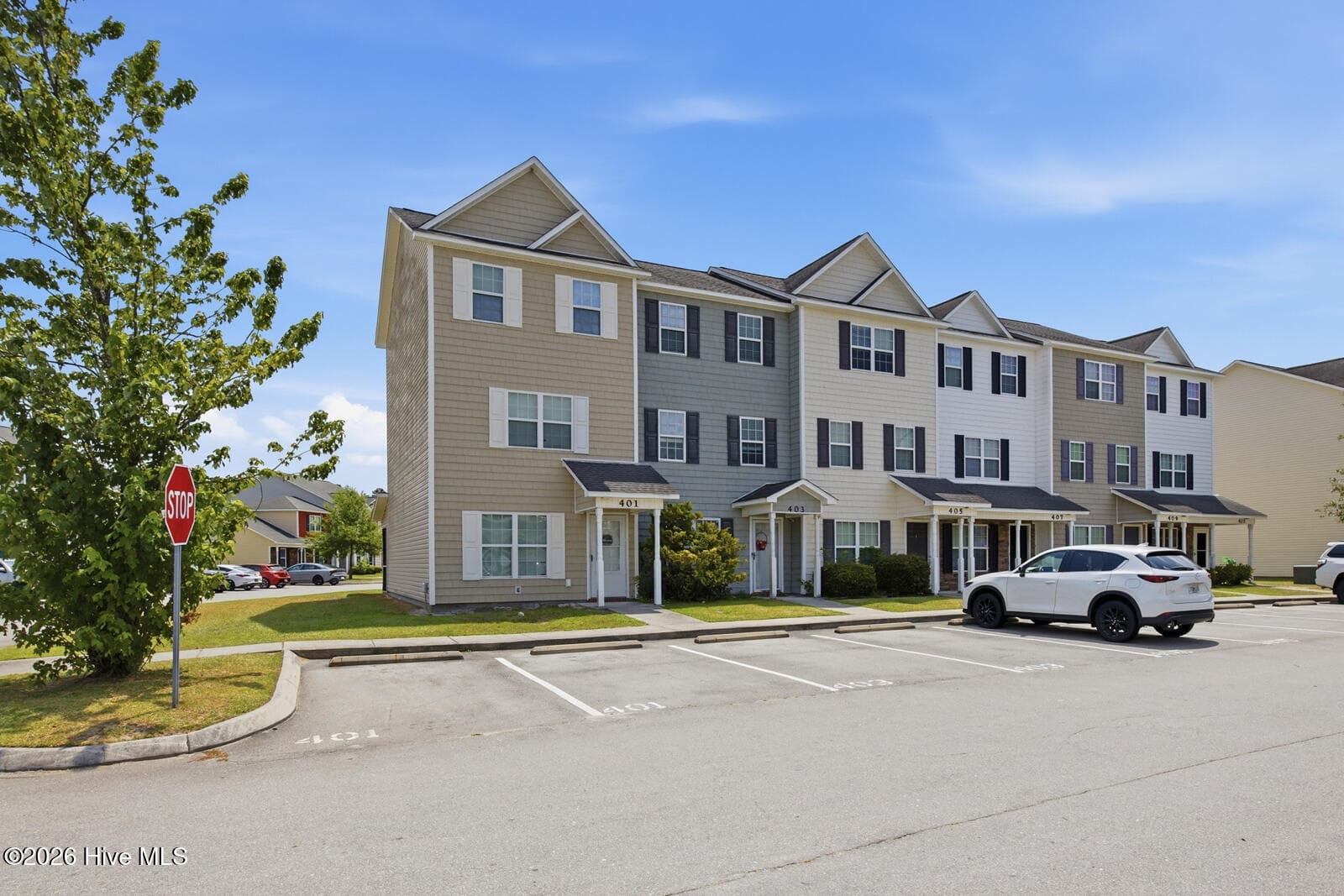 Front of 403 Caldwell Loop, Jacksonville, NC 28546