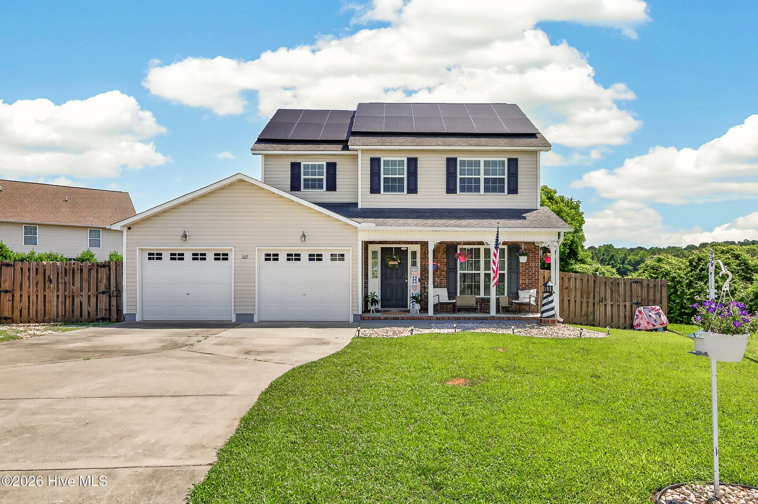 Front of 107 Dillard Lane, Richlands, NC 28574