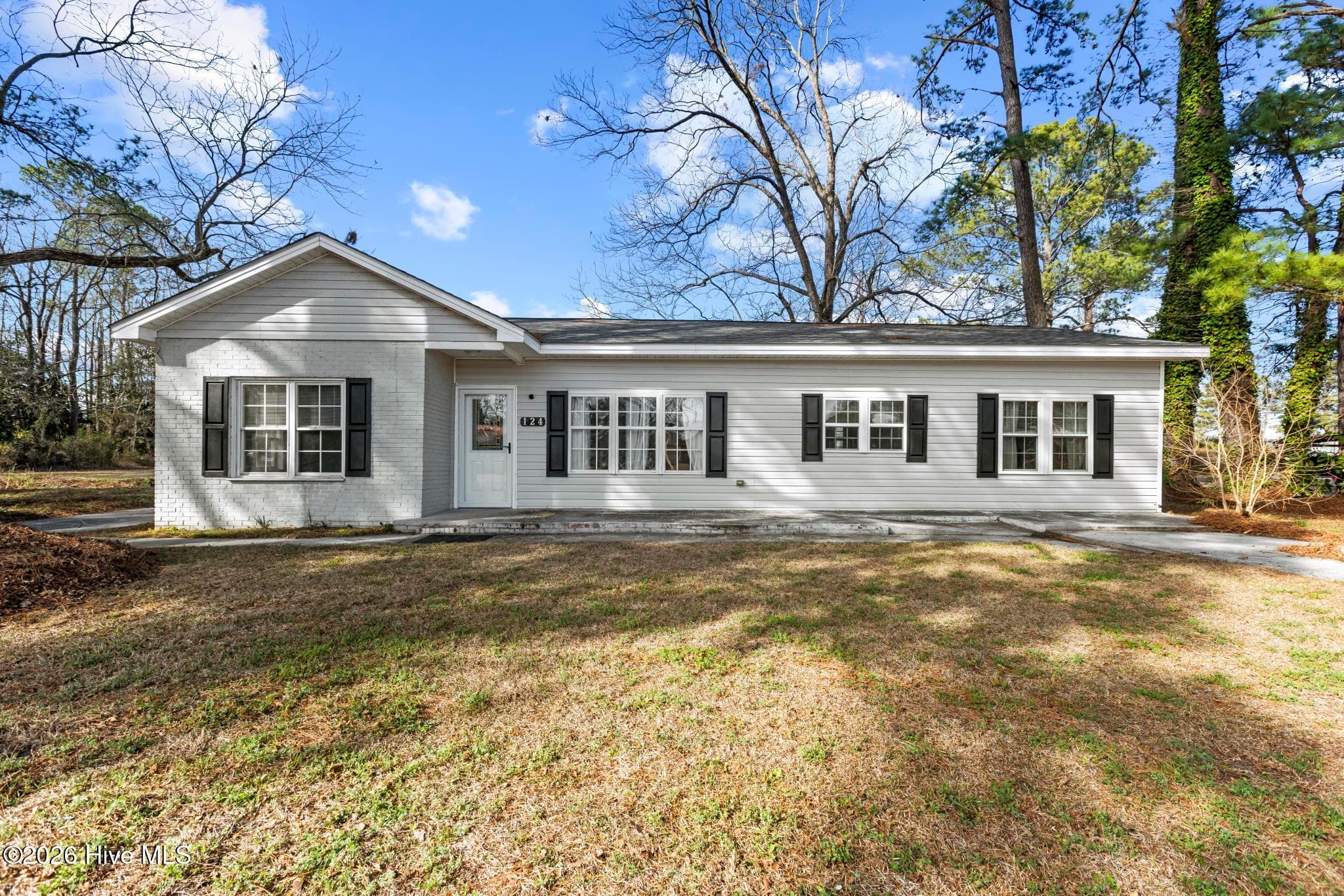 Front of 124 Hc Powers Road, Wallace, NC 28466