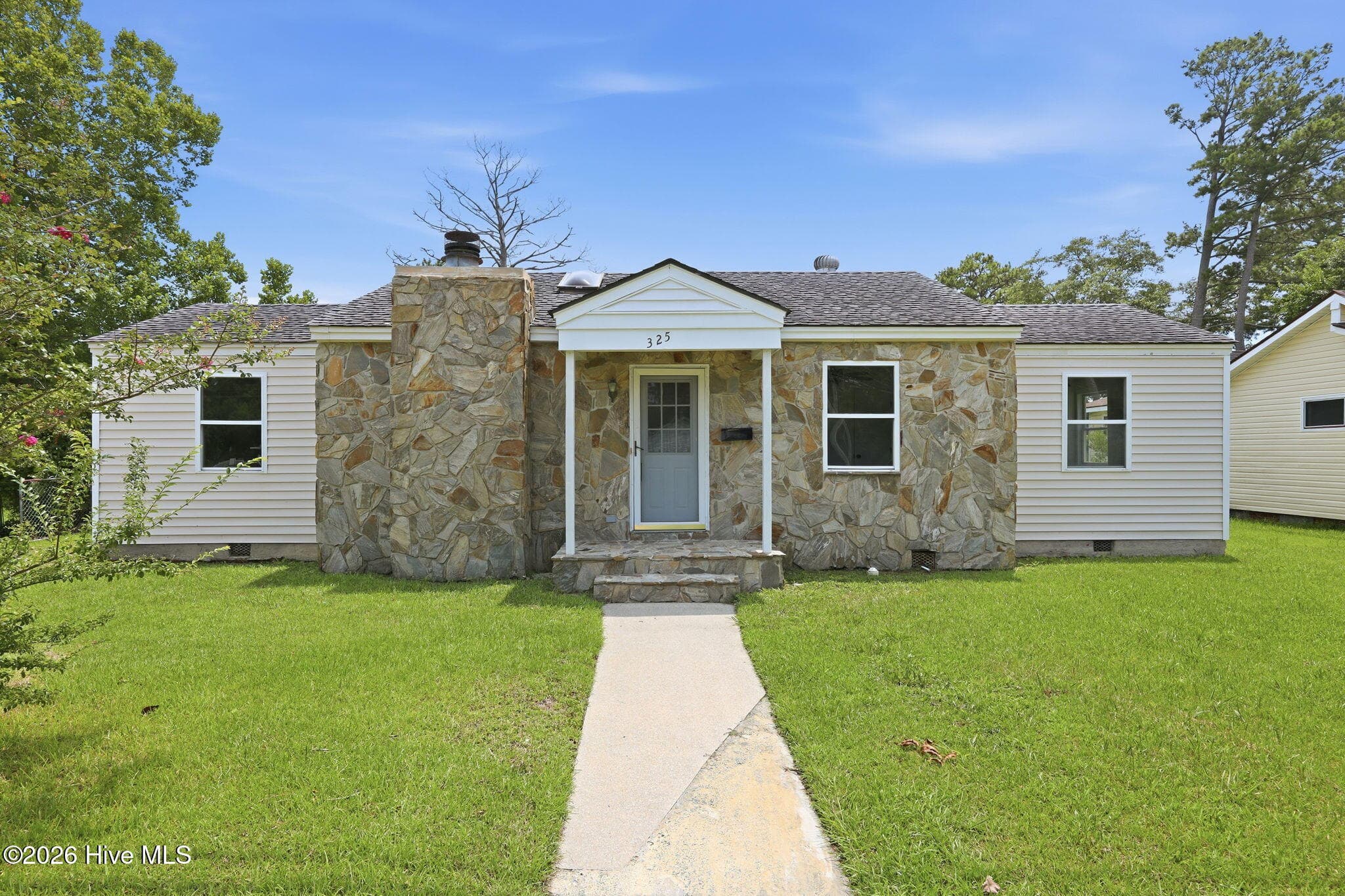 Front of 325 Miller Boulevard, Havelock, NC 28532