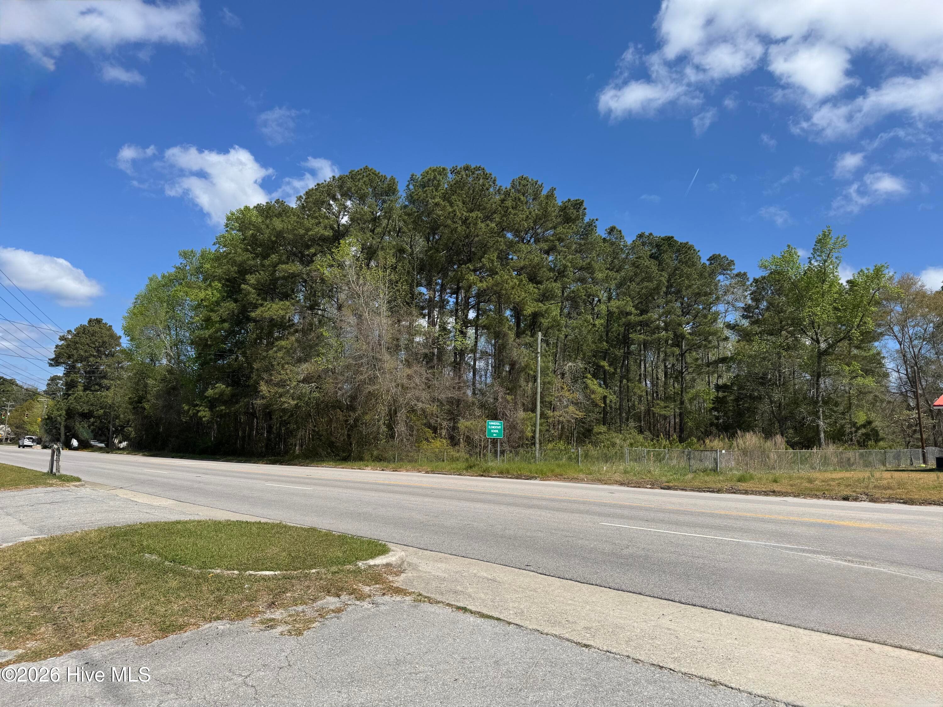 Front of 4312 1 Gum Branch Road, Jacksonville, NC 28540