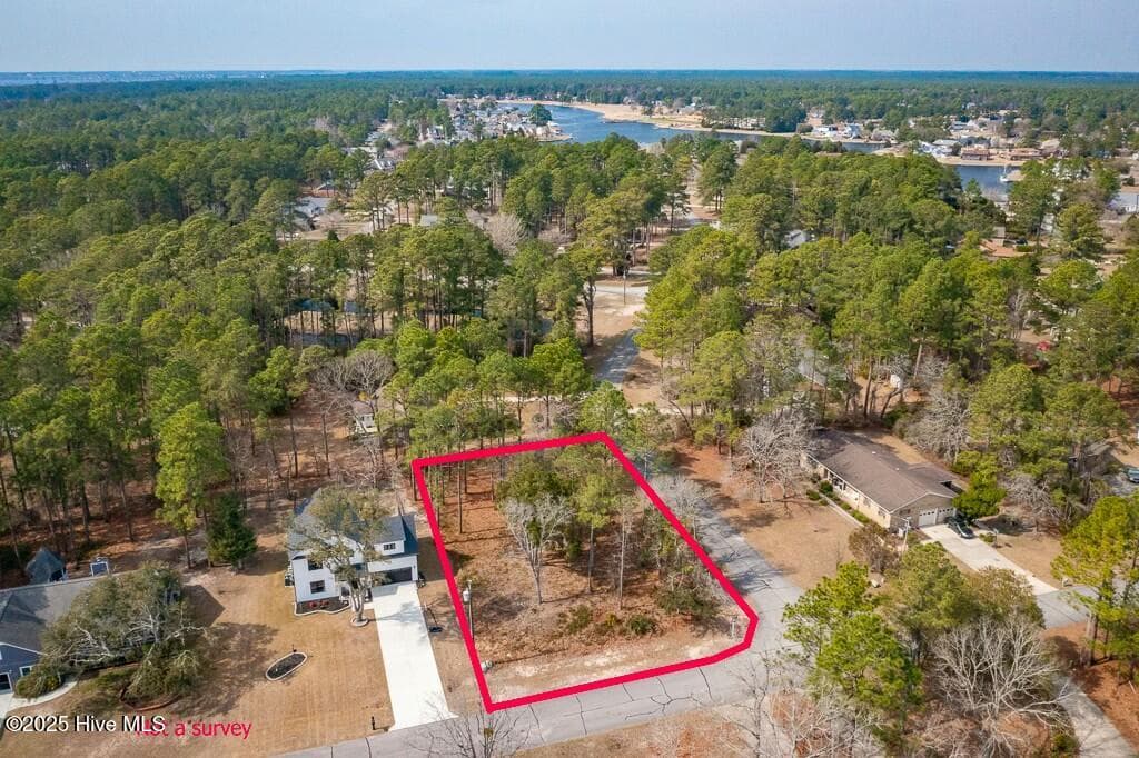 Front of 809 2 Crane Drive, New Bern, NC 28560