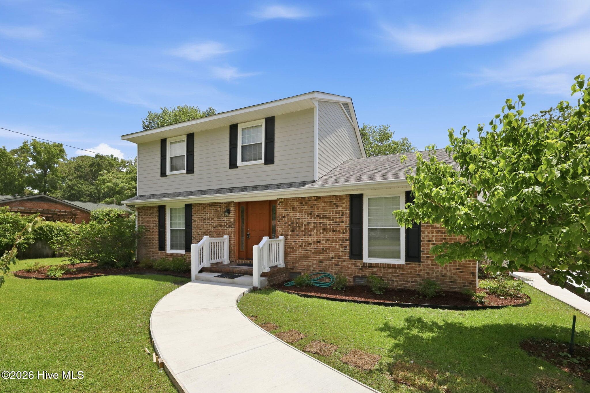 Exterior of 700 Robin Road, Morehead City, NC 28557