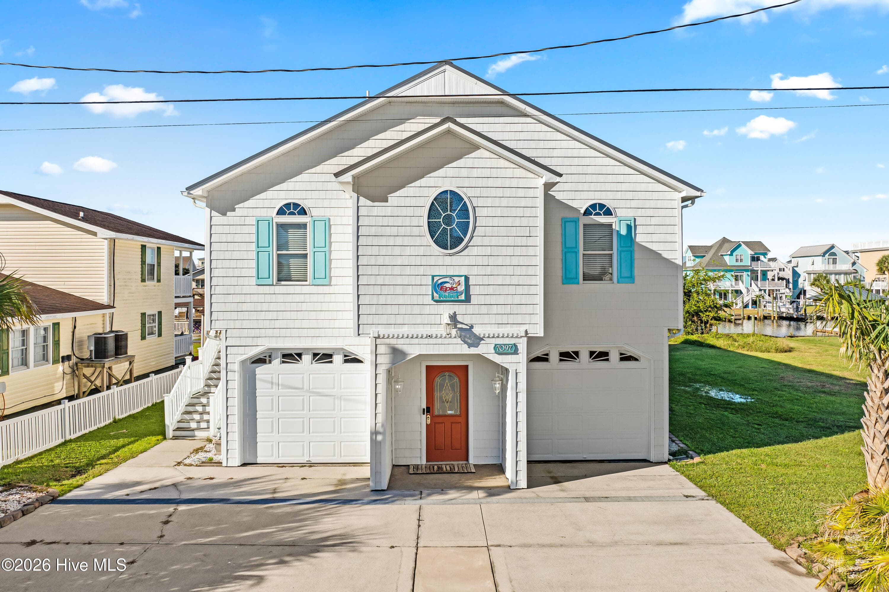 Front of 7097 7th Street, Surf City, NC 28445