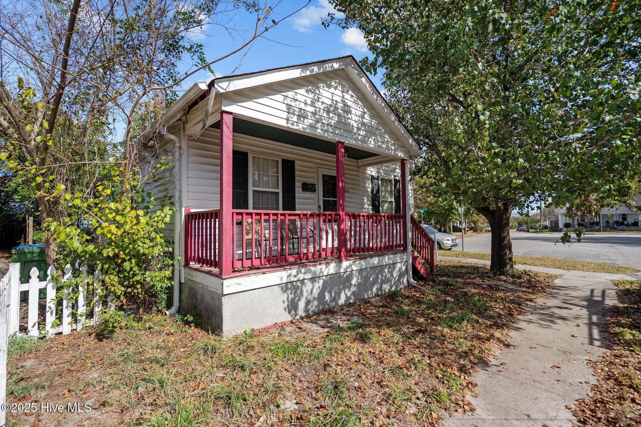 Front of 819 Grace Street, Wilmington, NC 28401