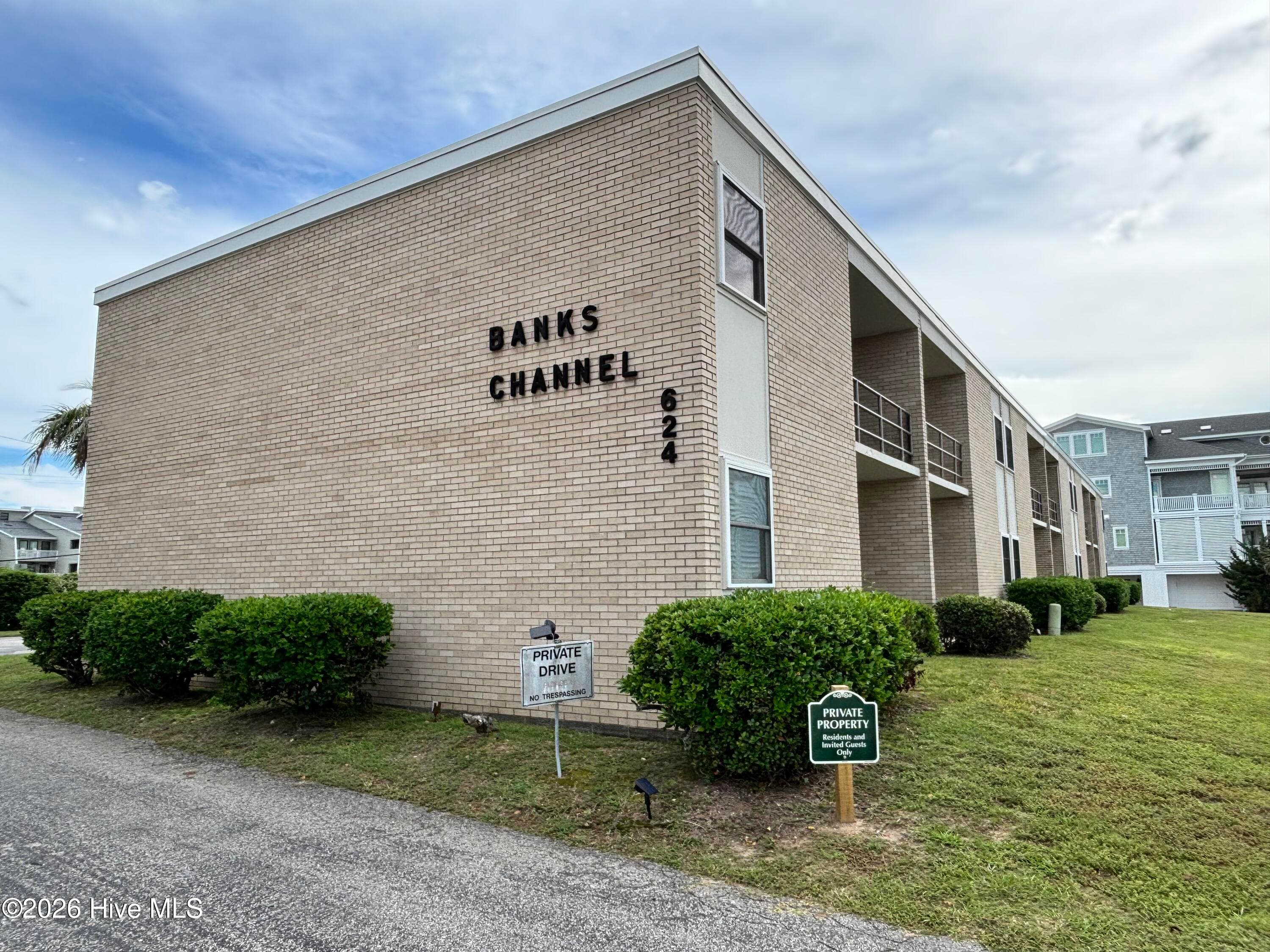 Front of 624 Waynick Boulevard Unit 101, Wrightsville Beach, NC 28480