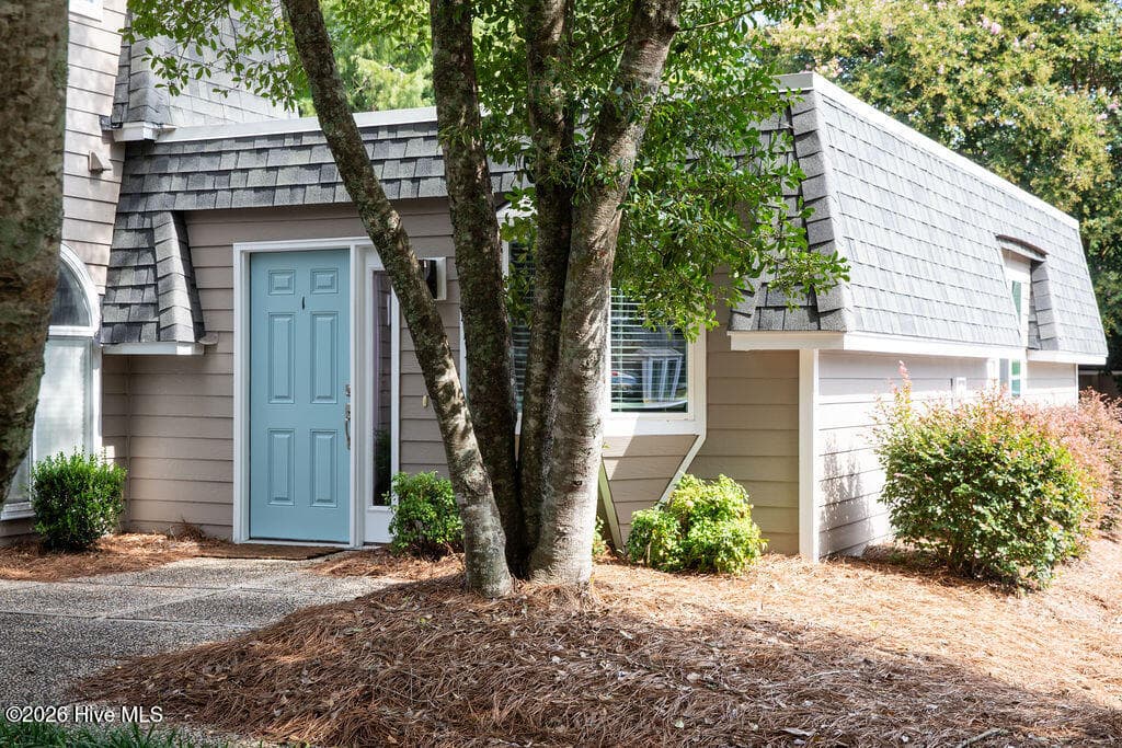 Front of 6328 Wrightsville Avenue Apt C1, Wilmington, NC 28403