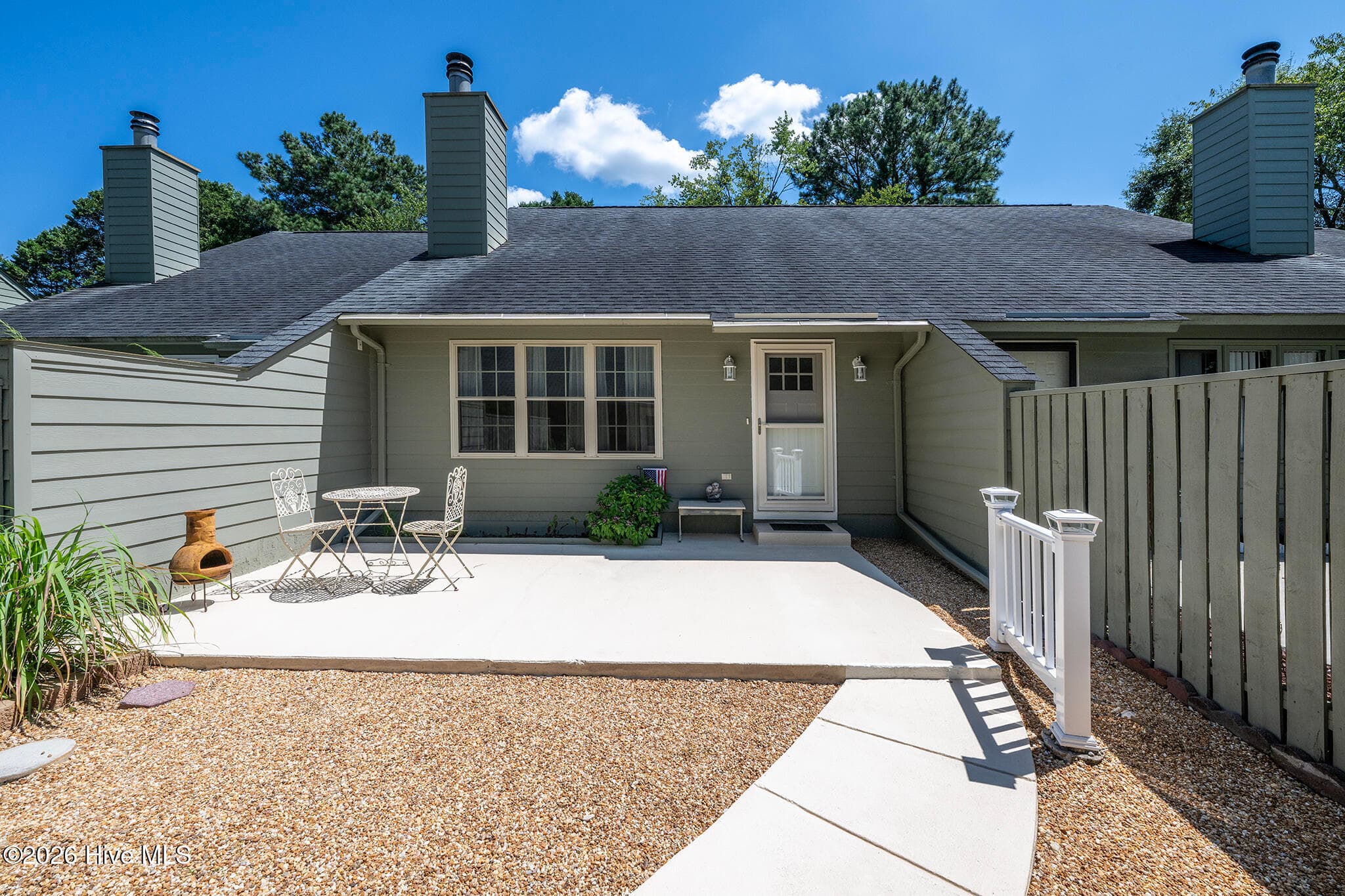 Front of 118 Ashley Place, New Bern, NC 28562
