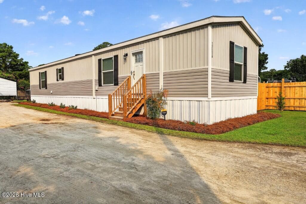Front of 1701a Green Springs Road, New Bern, NC 28560