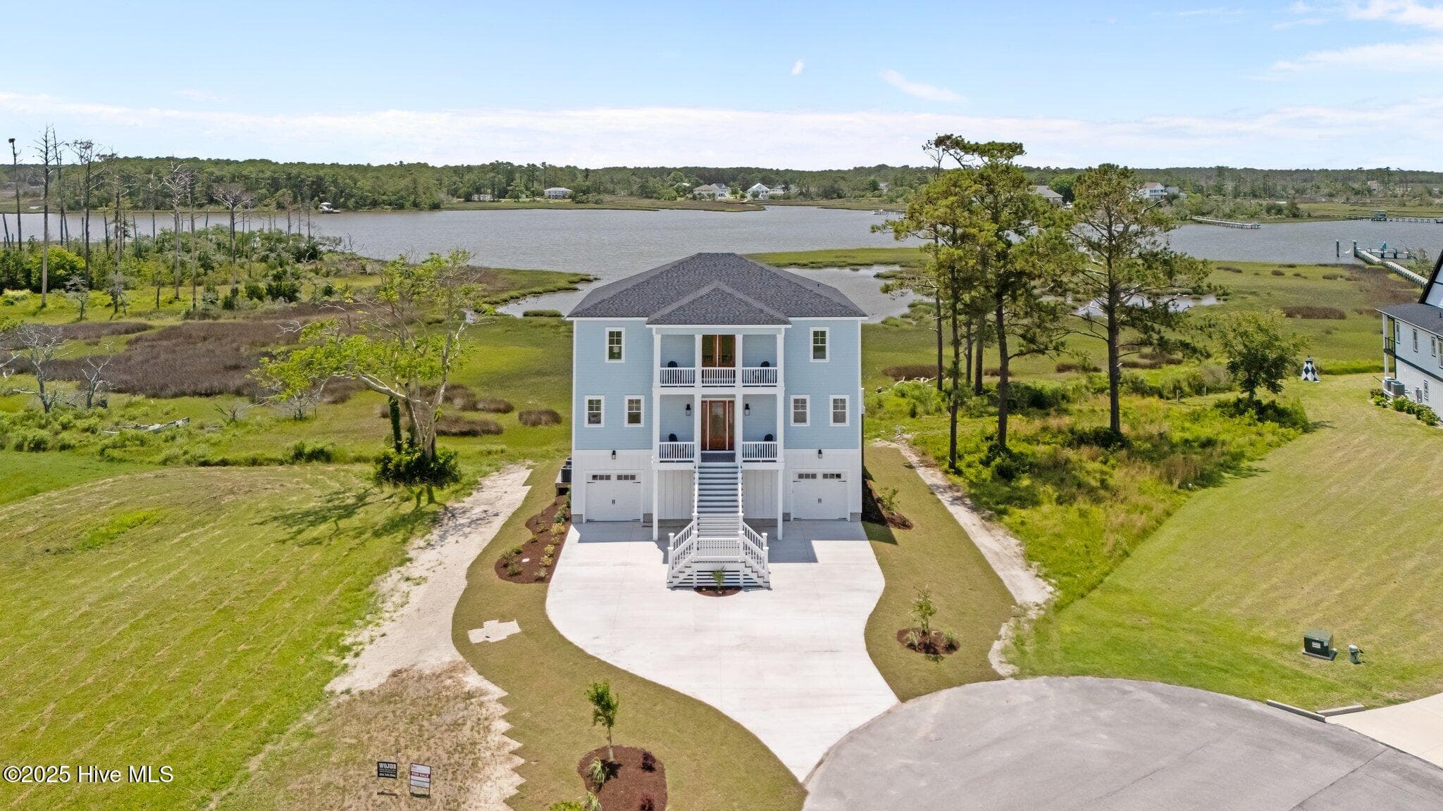 Exterior of 325 Anson Road, Beaufort, NC 28516
