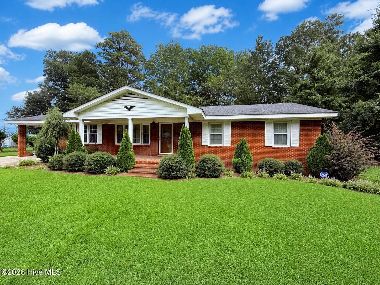 Front of 201 Forest Drive, La Grange, NC 28551