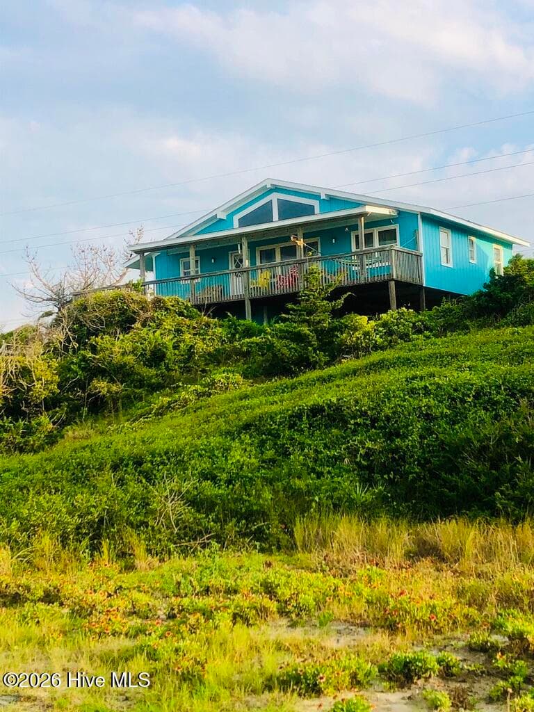 Front of 807 Emerald Drive, Emerald Isle, NC 28594