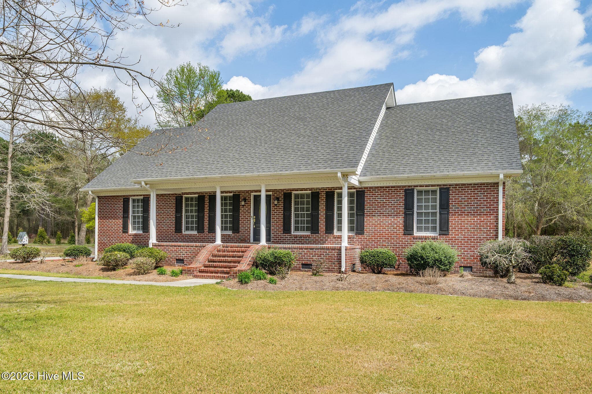 Front of 213 Country Club Drive, Wallace, NC 28466