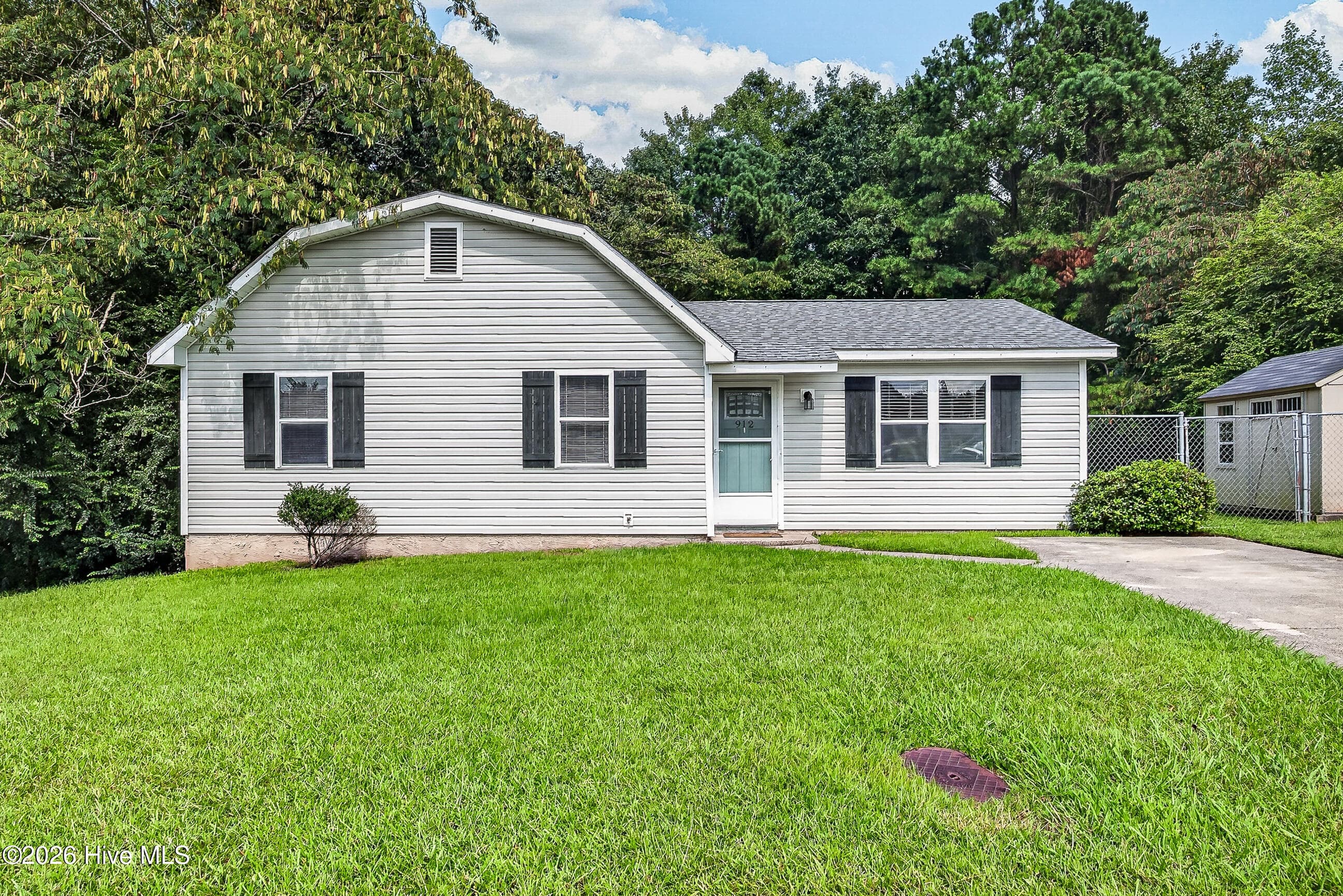 Front of 912 Laurel Lane, Jacksonville, NC 28546