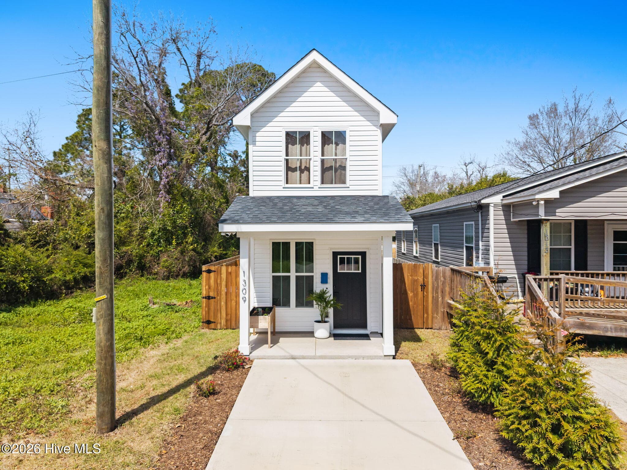 Front of 1309 Marsdon Avenue, Wilmington, NC 28401