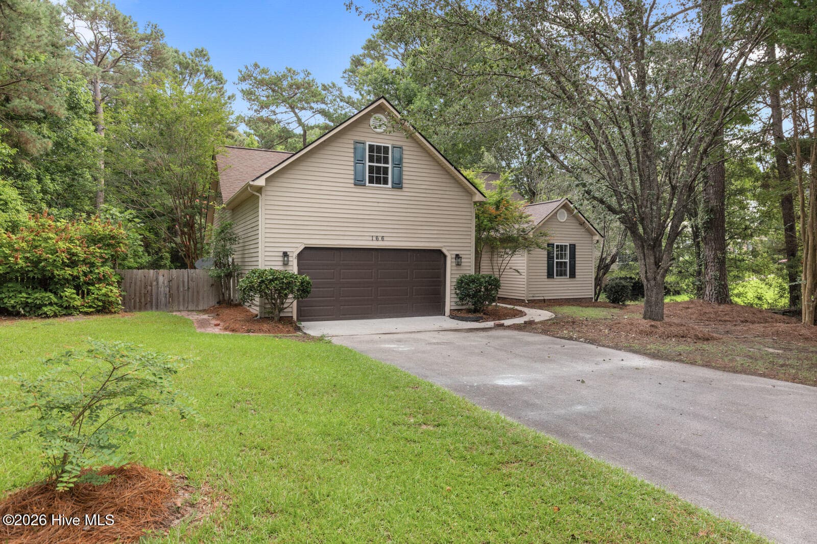 Front of 166 Dockside Drive, Jacksonville, NC 28546