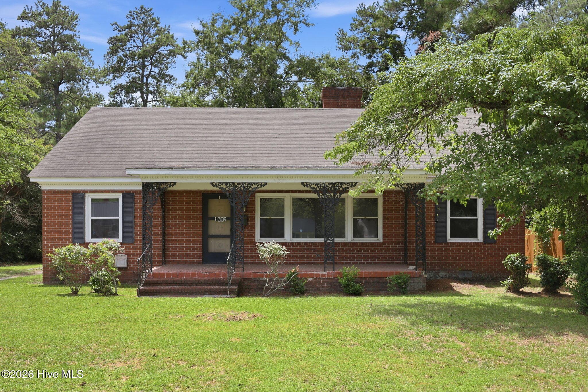 Front of 1502 N Queen Street, Kinston, NC 28501