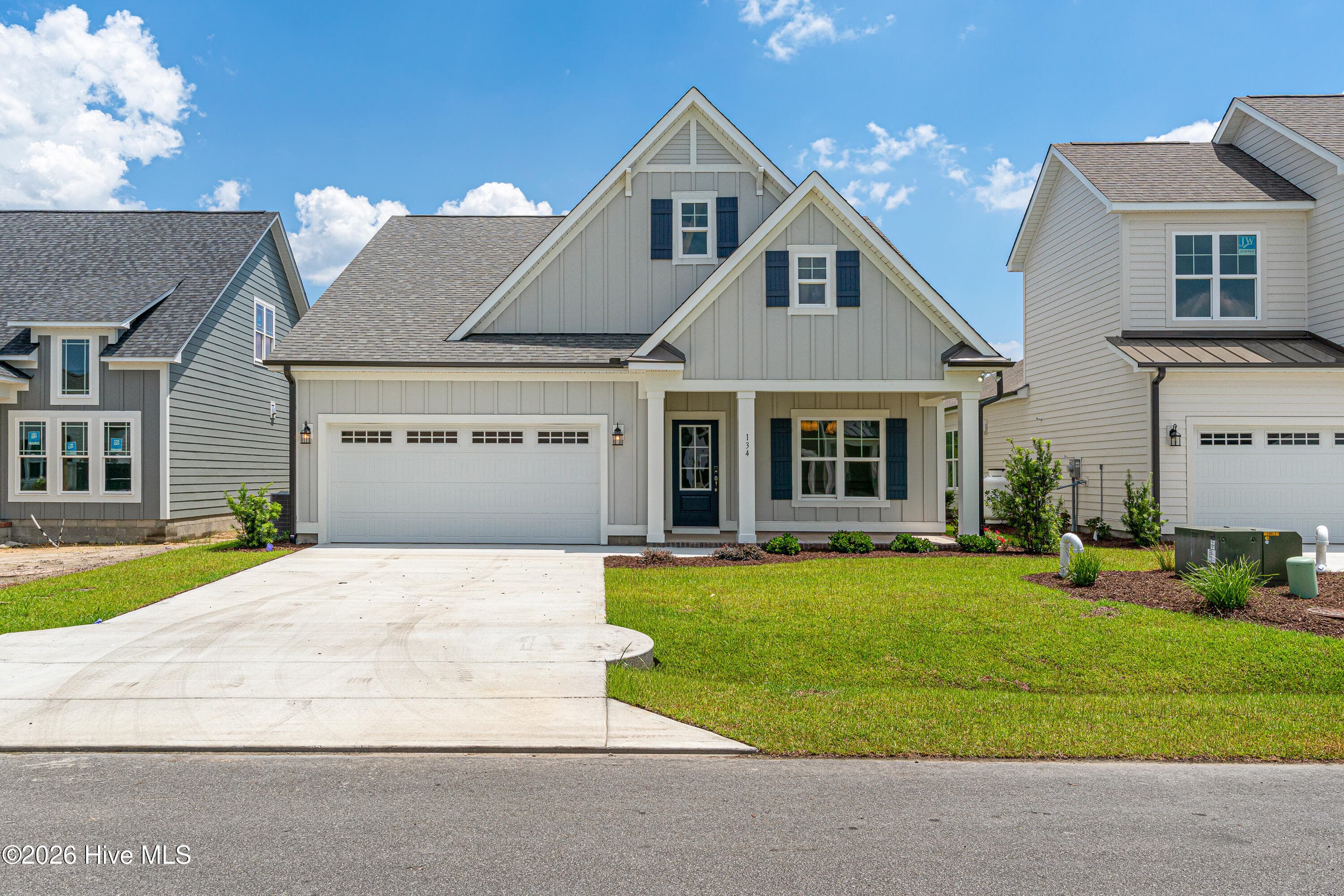 Front of 134 Windswept Lane, Beaufort, NC 28516