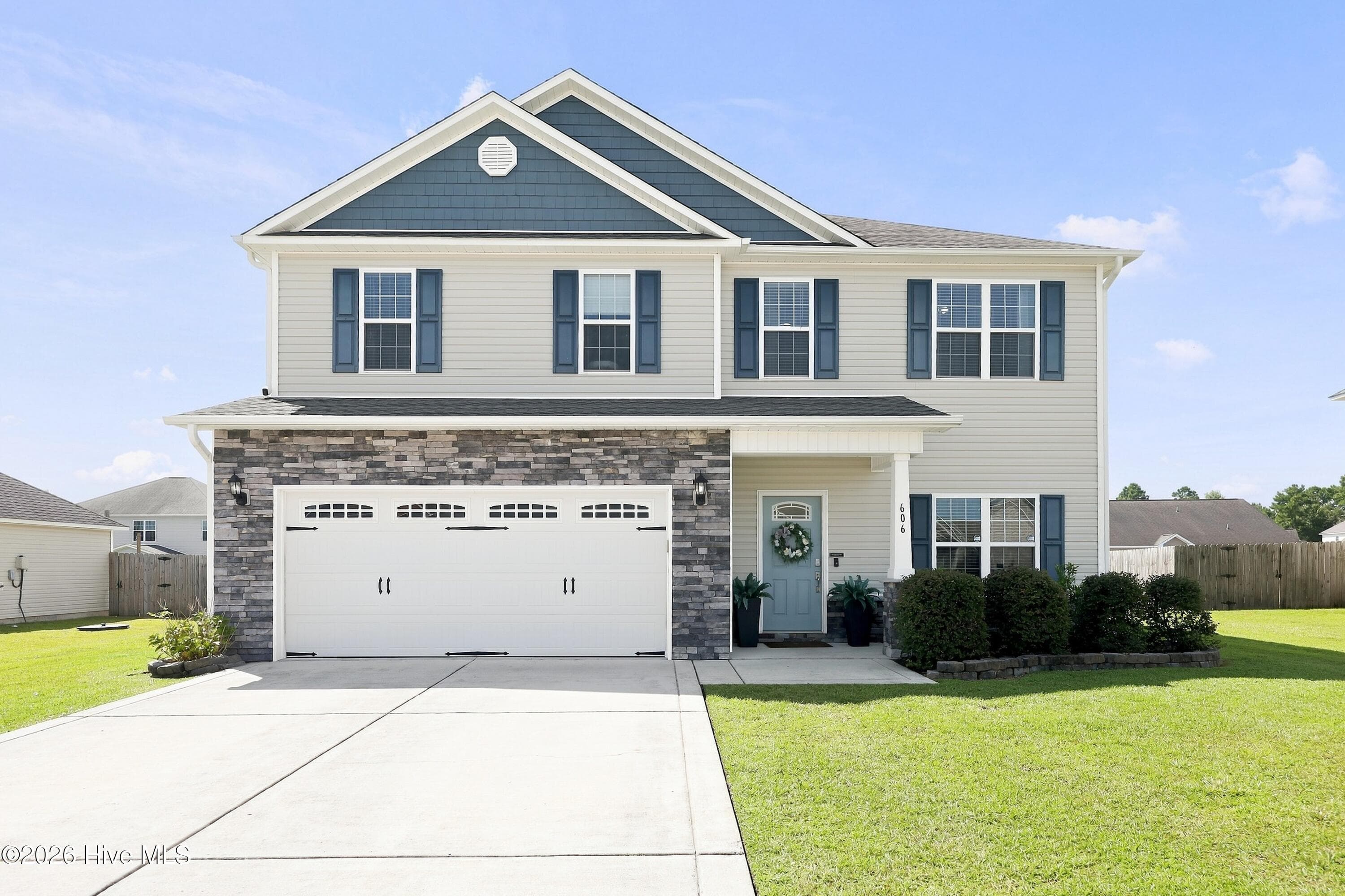 Exterior of 606 Carat Court, Jacksonville, NC 28546