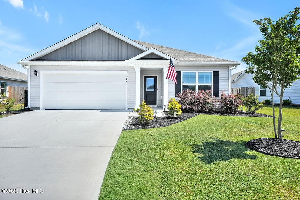 Exterior of 306 Cleat Drive, Surf City, NC 28445