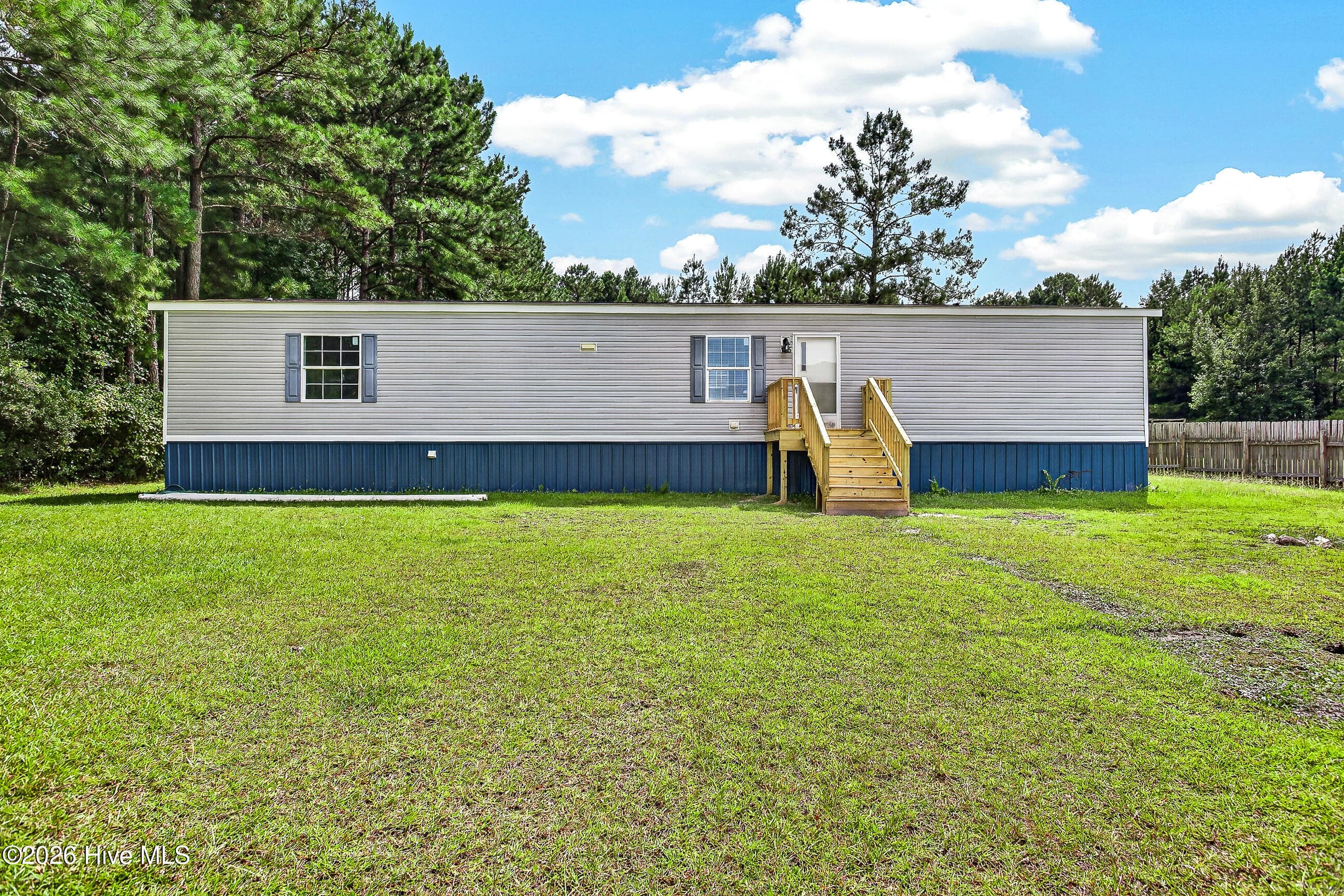 Exterior of 125 Woodleaf Lane, Jacksonville, NC 28540