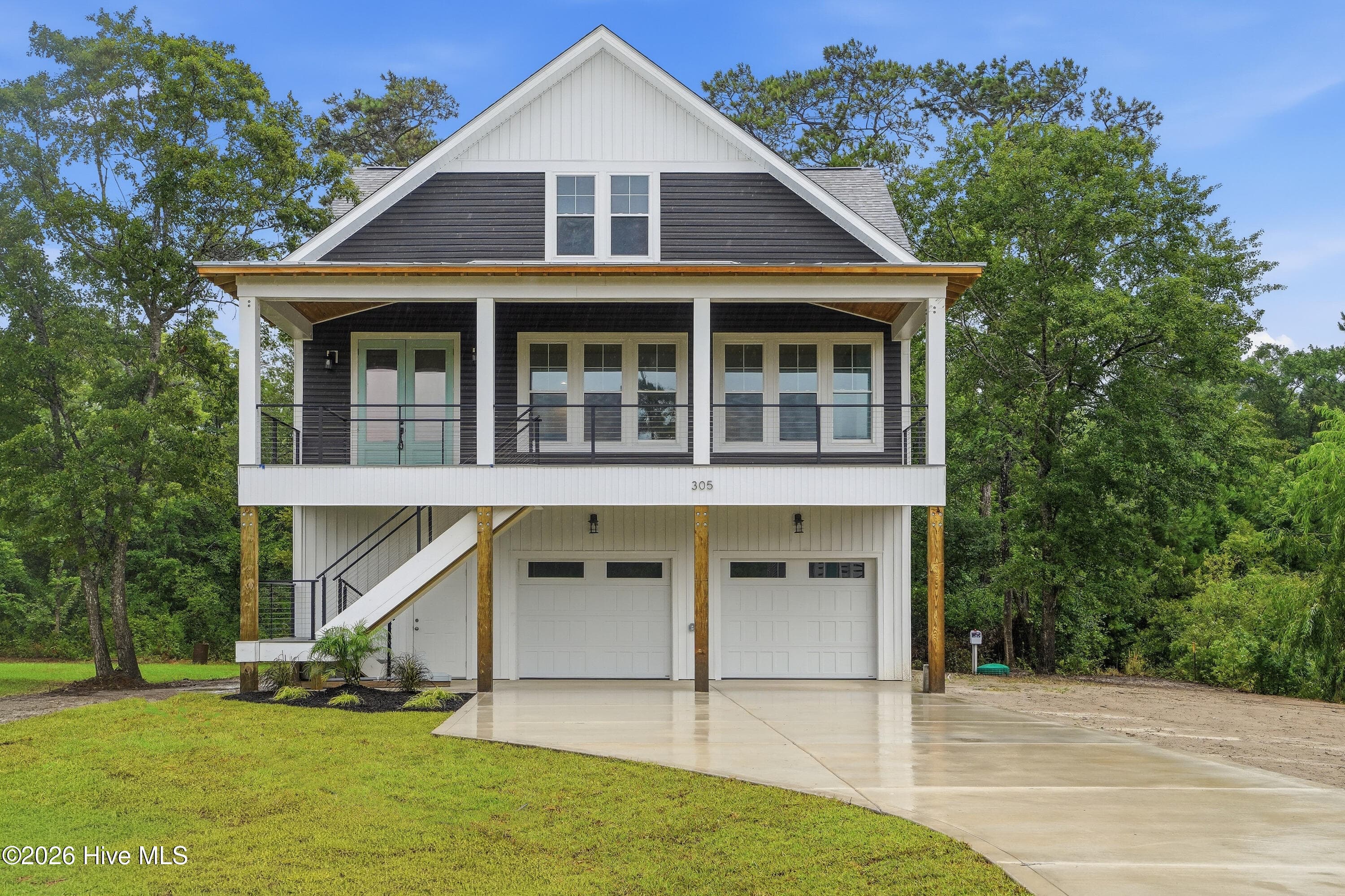 Exterior of 305 Landon Lane, Sneads Ferry, NC 28460